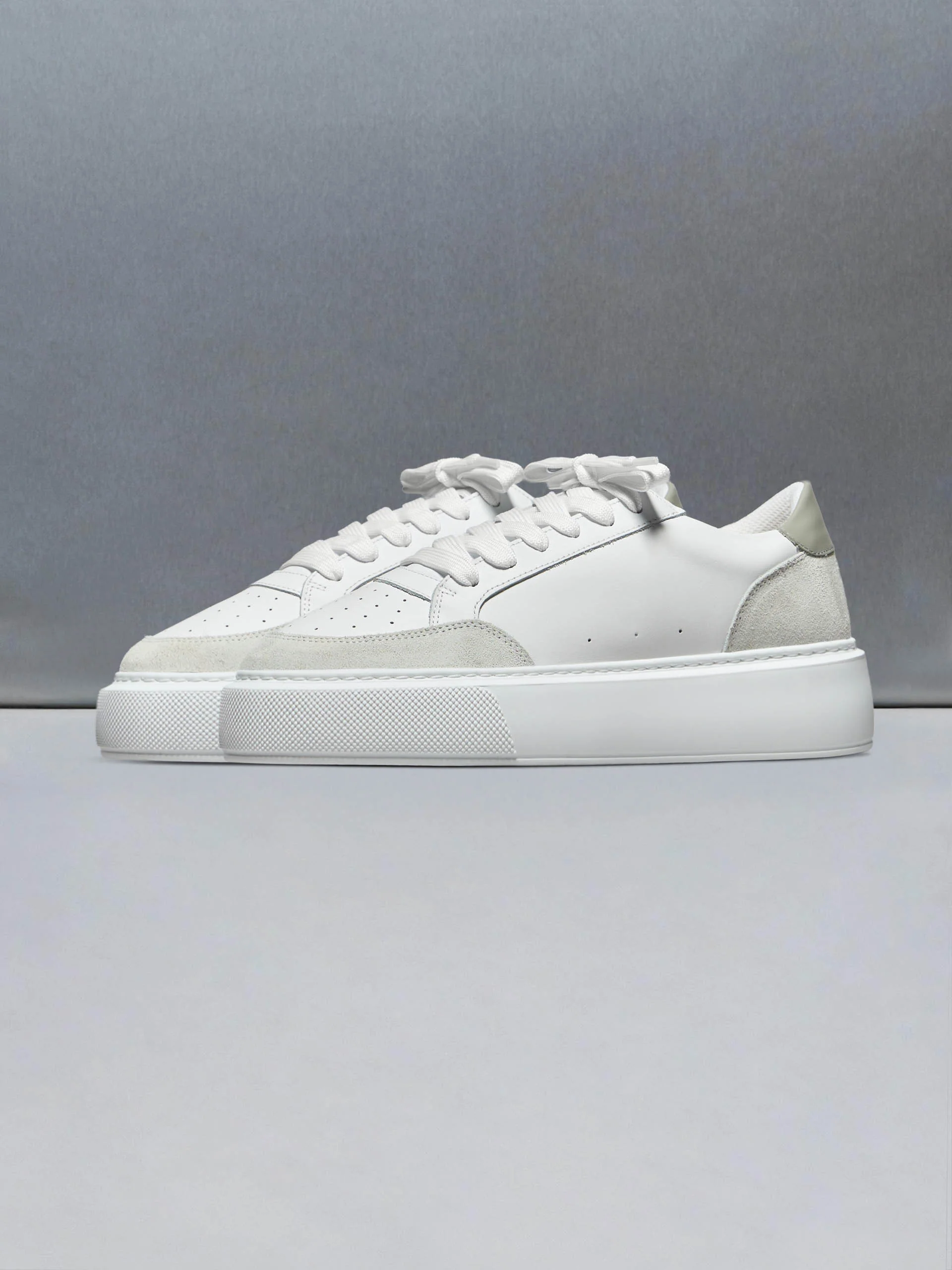 Court Trainer 2.0 in White Olive - Image 3