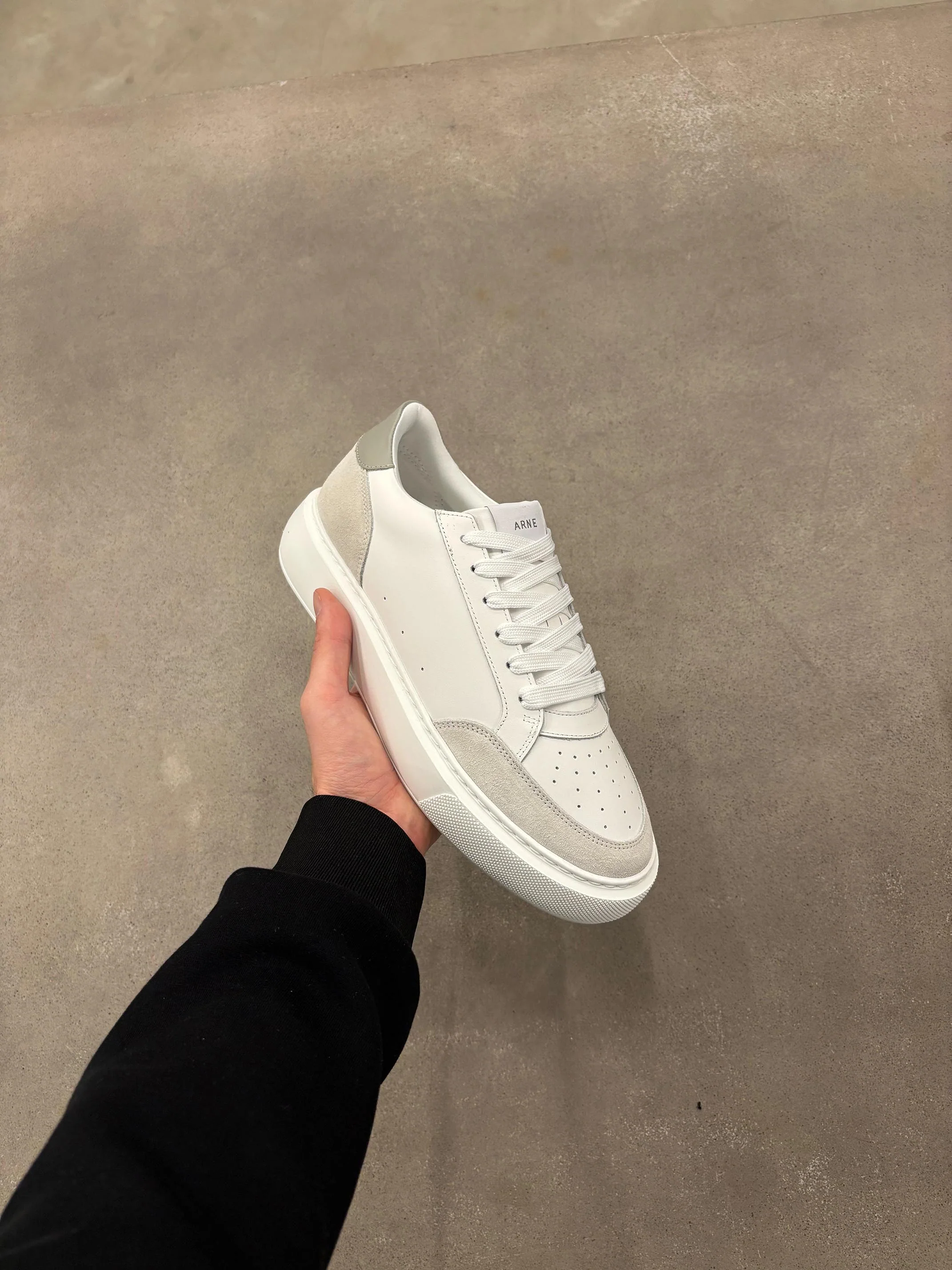 Court Trainer 2.0 in White Olive - Image 7