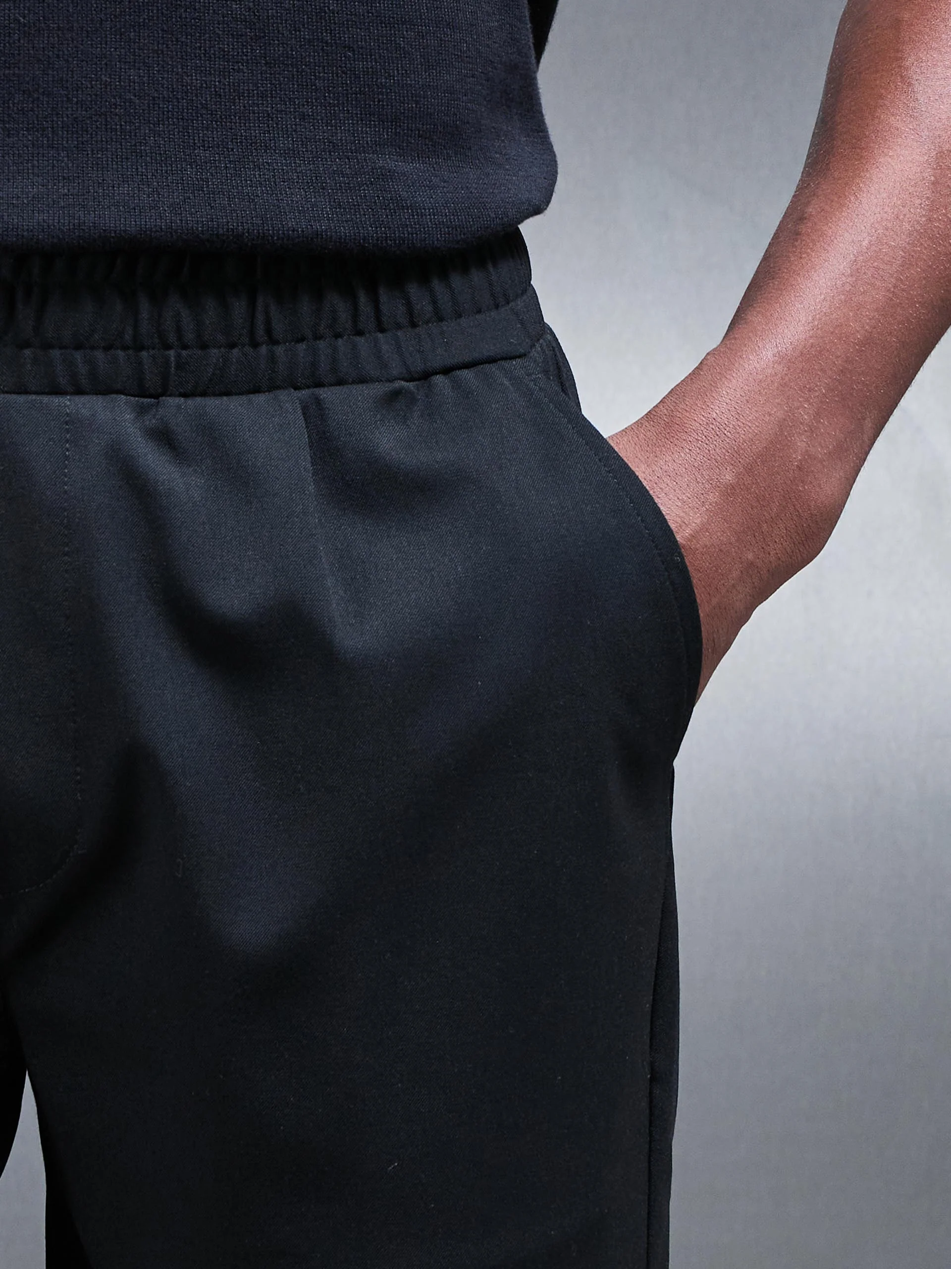 Essential Drawstring Tailored Short in Black - Image 5