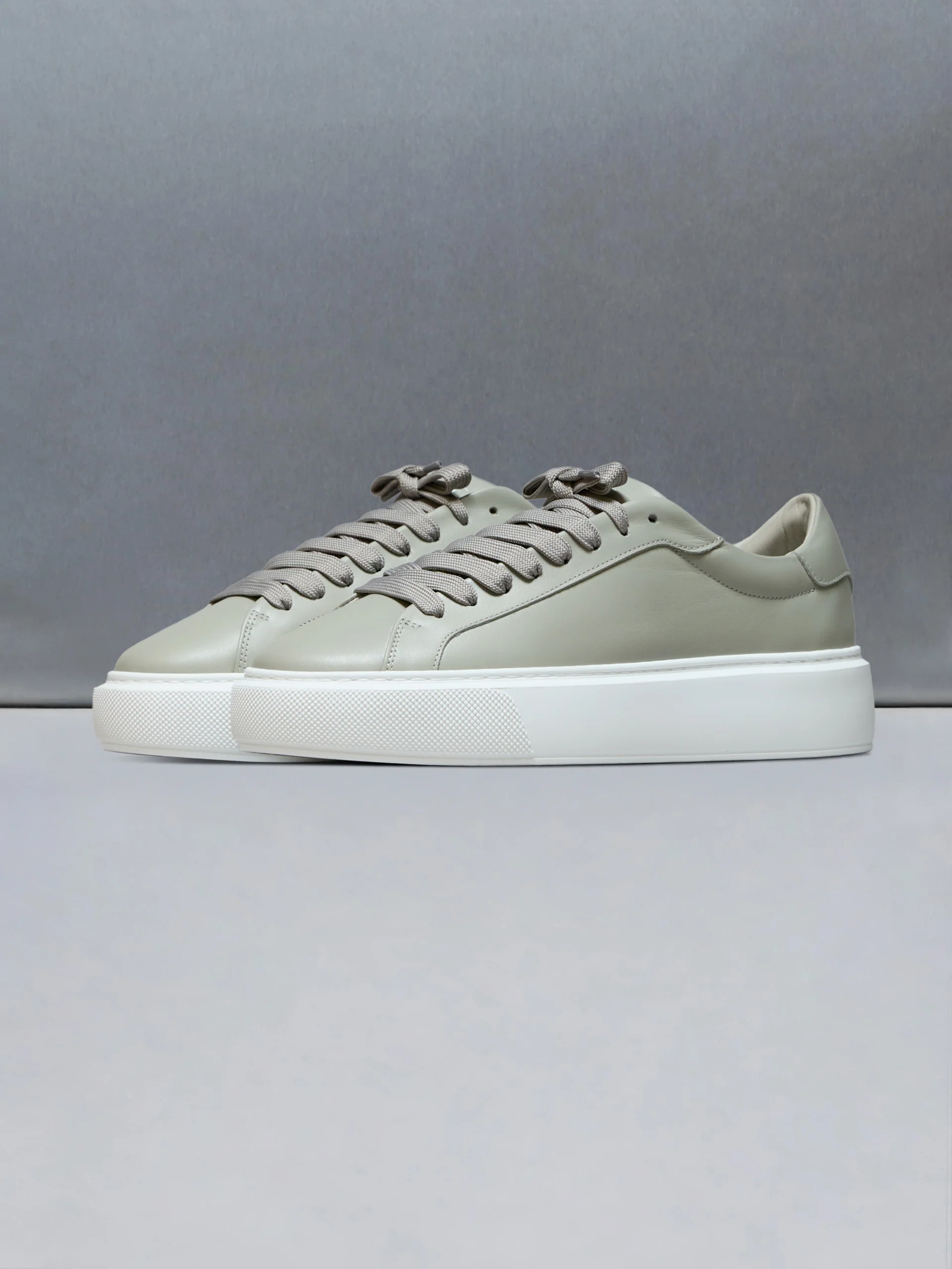 Essential Leather Trainer in Olive - Image 3