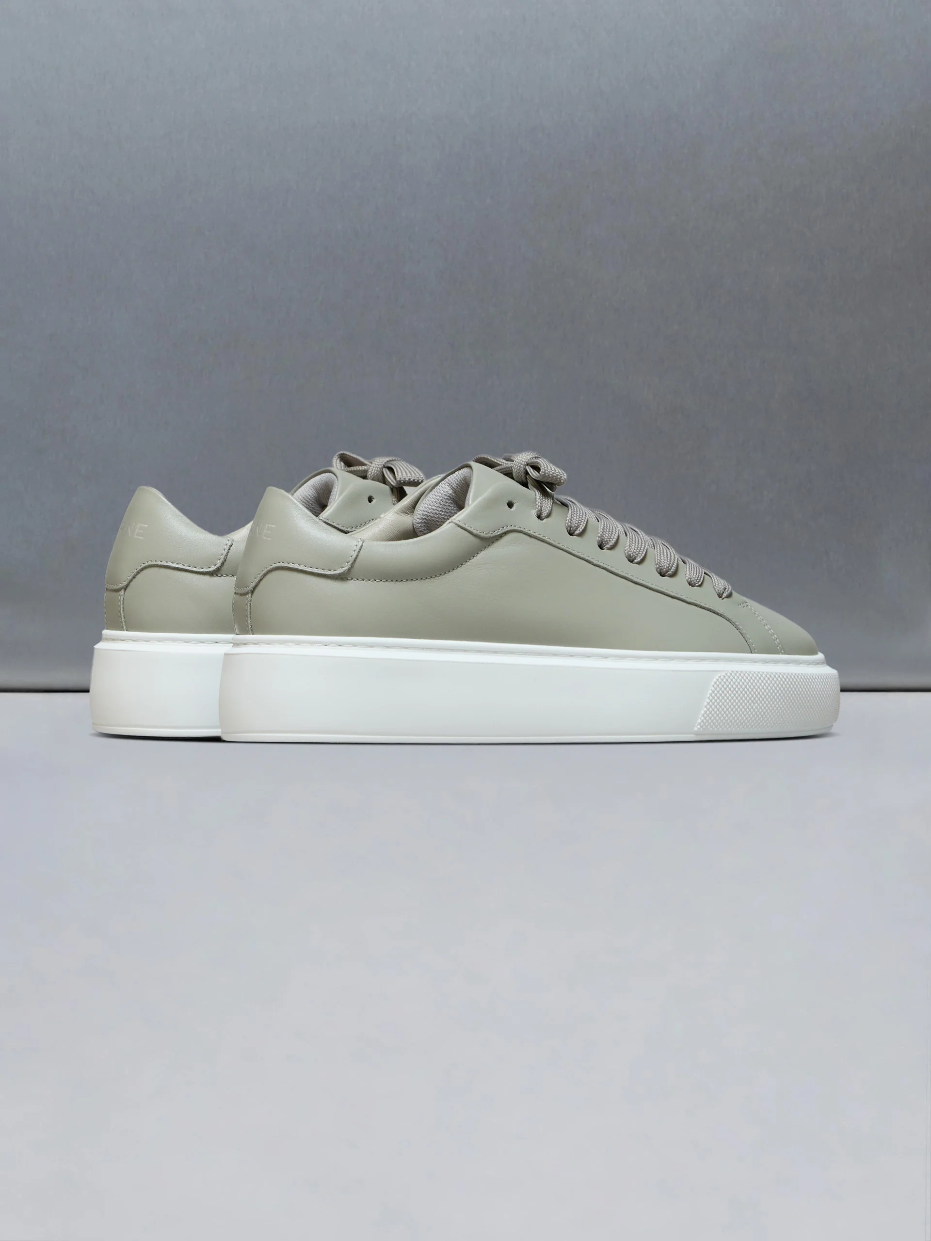 Essential Leather Trainer in Olive - Image 4