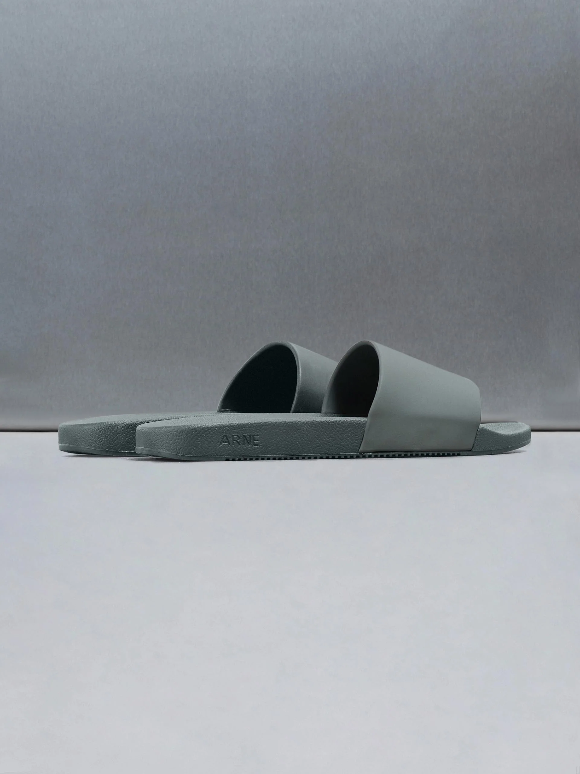 Essential Slides in Olive - Image 3