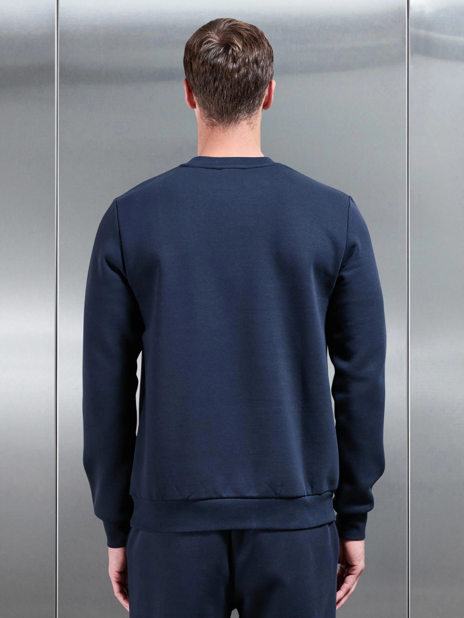 Essential Sweatshirt in Navy - Image 4