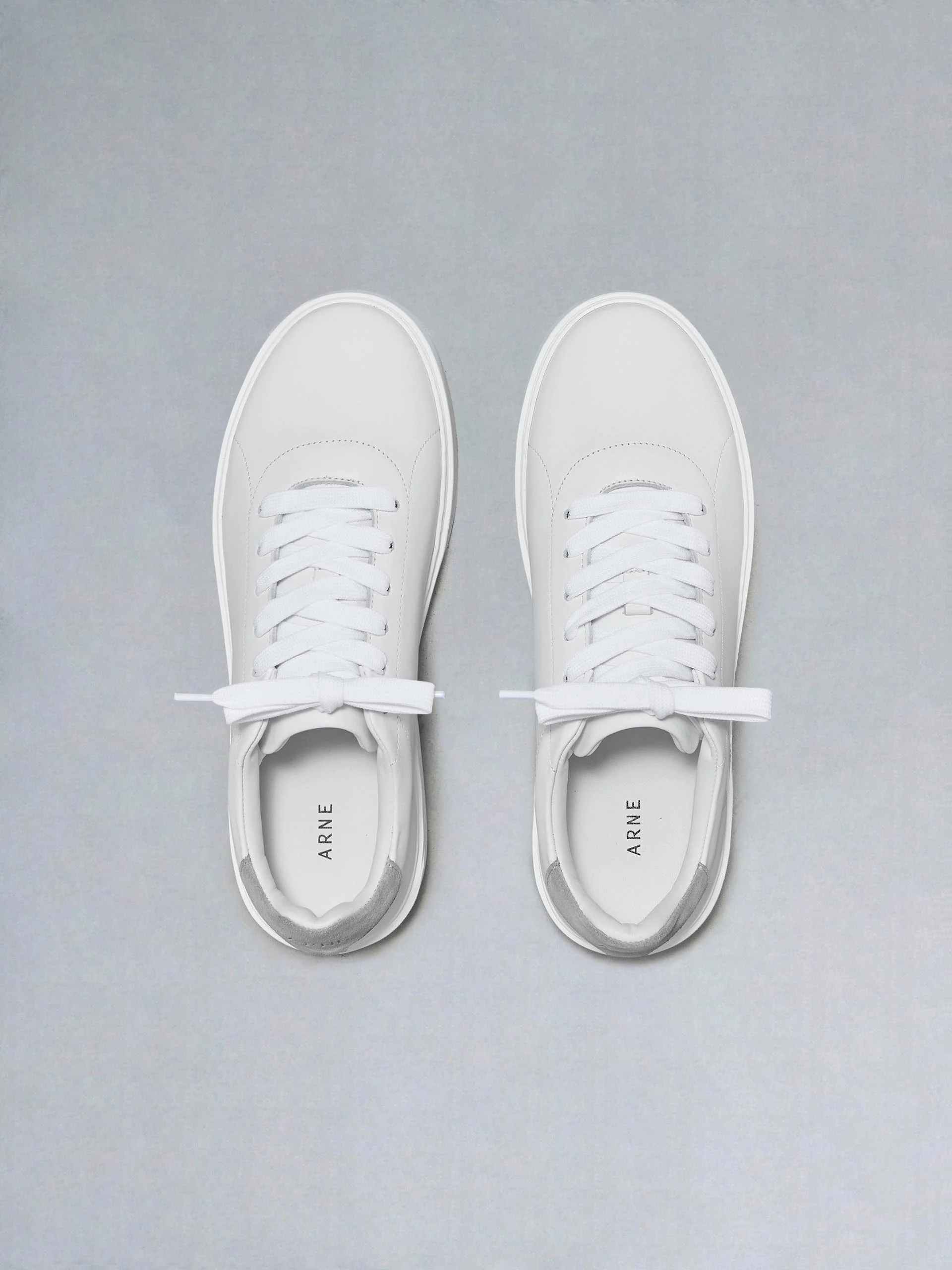 Everyday Leather Trainer in White Grey - Image 5