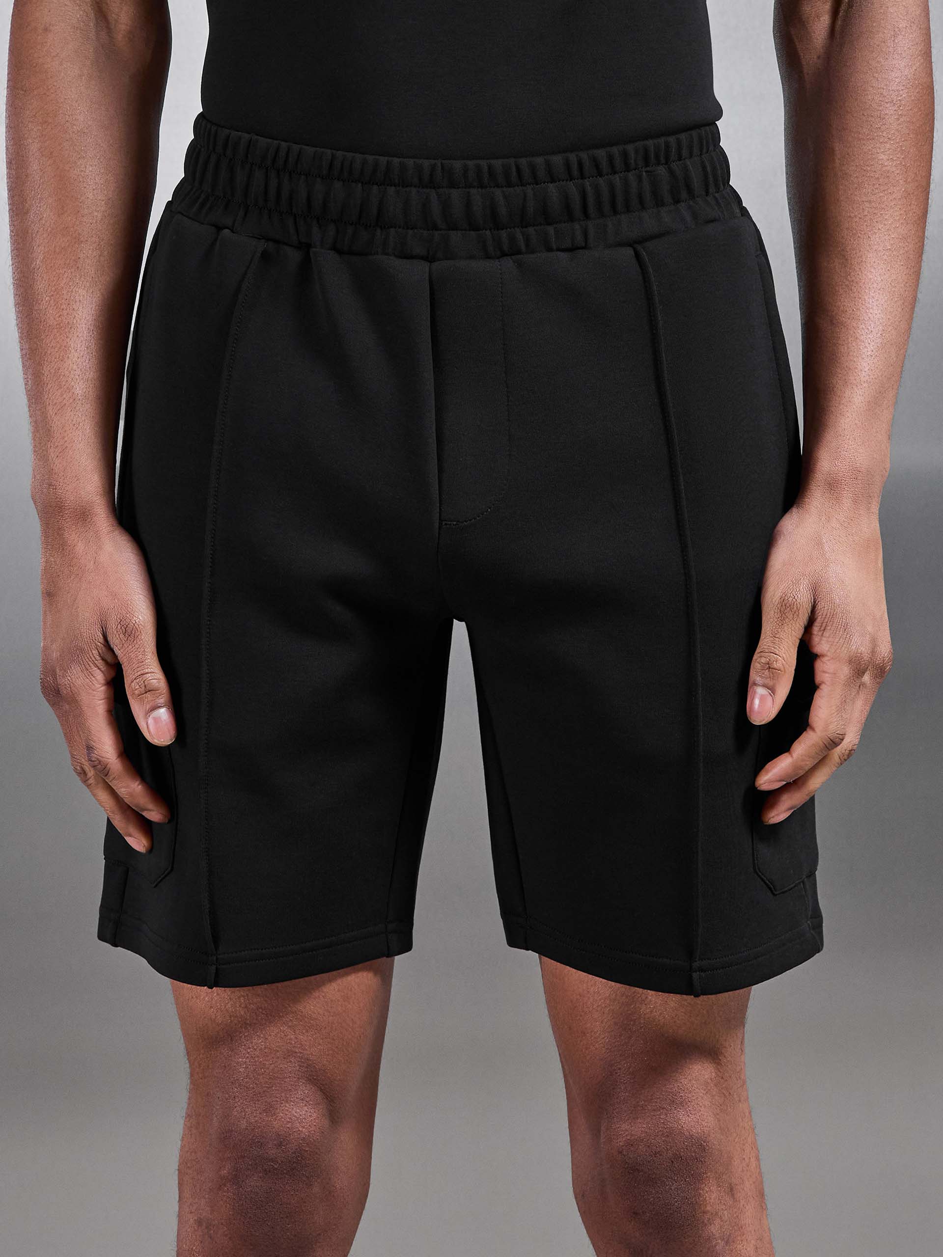 Everyday Luxe Cargo Short in Black - Image 4