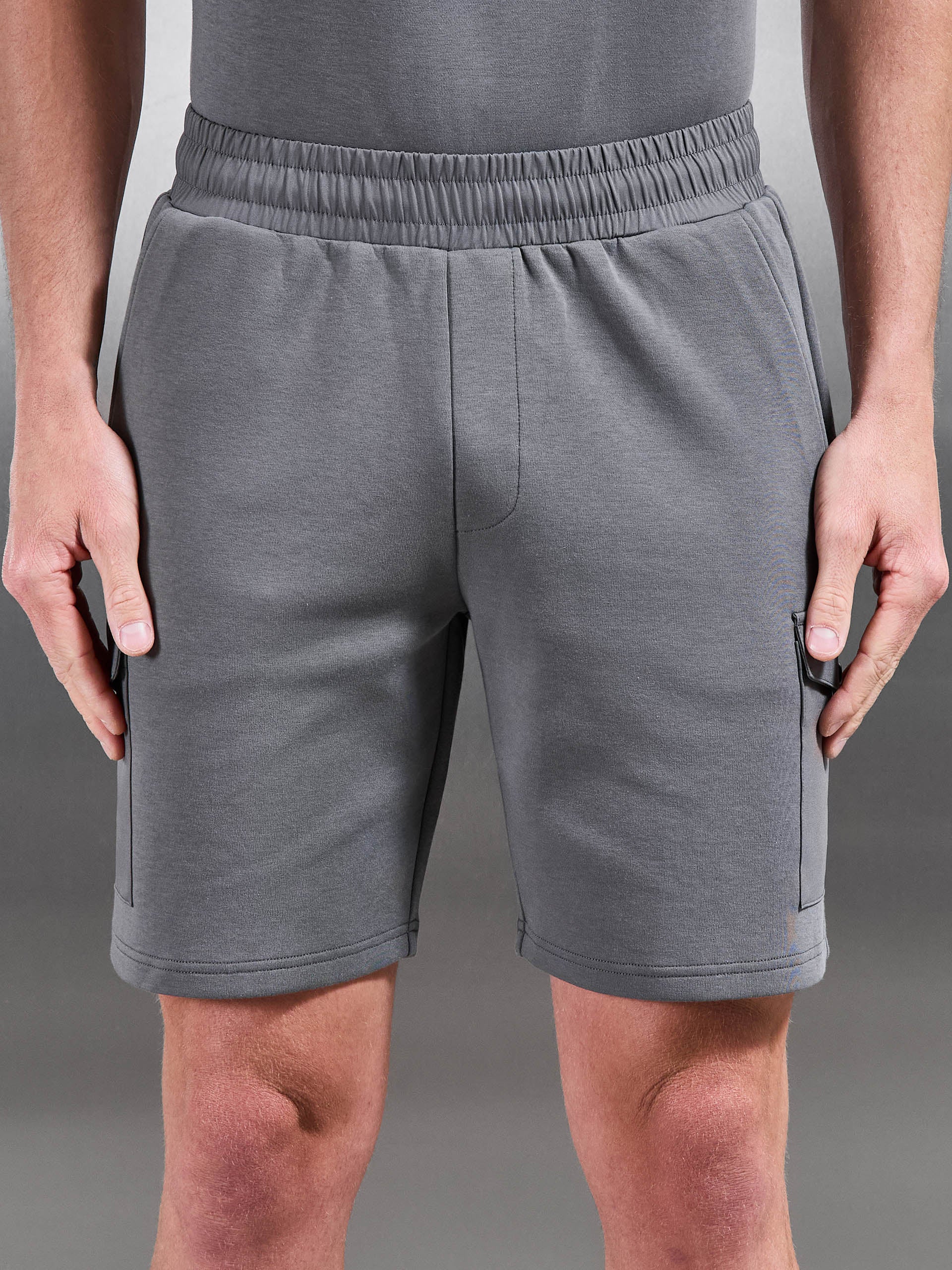 Everyday Luxe Hybrid Cargo Short in Grey - Image 4