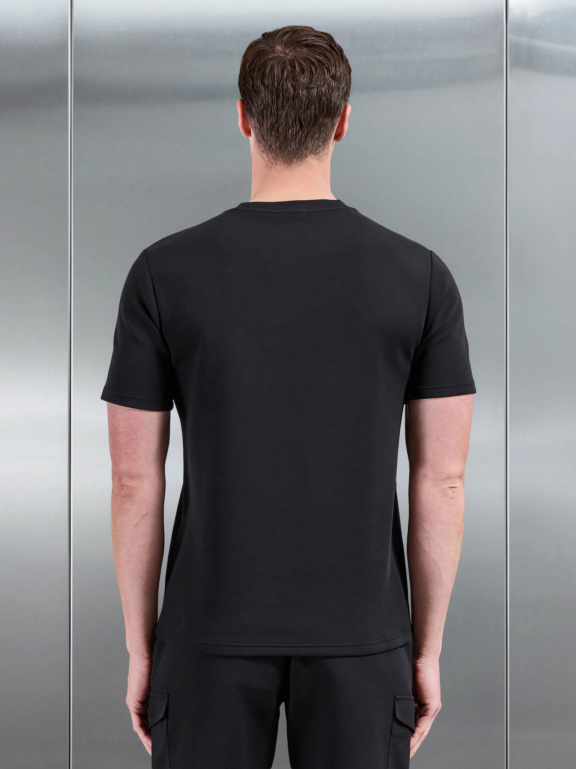 Everyday Luxe Hybrid Cargo T-Shirt in Black - Image 3