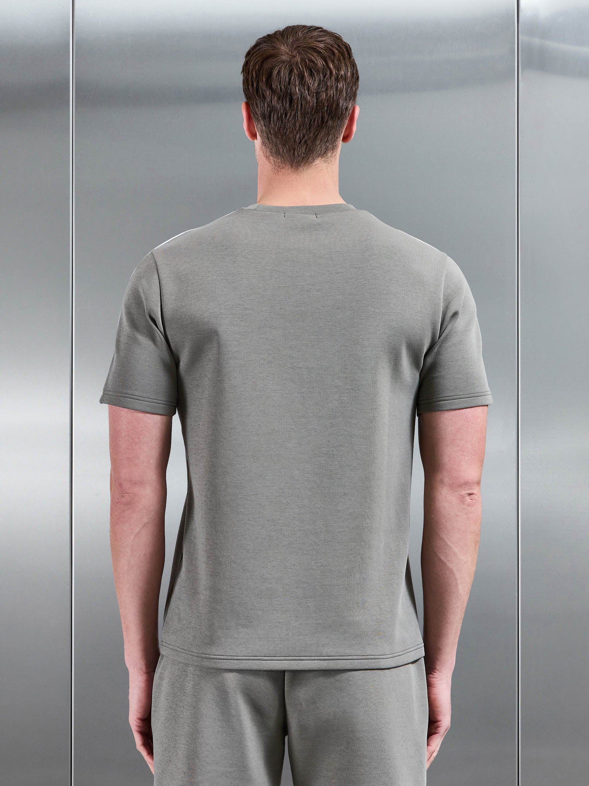 Everyday Luxe Piping T-Shirt in Olive - Image 3