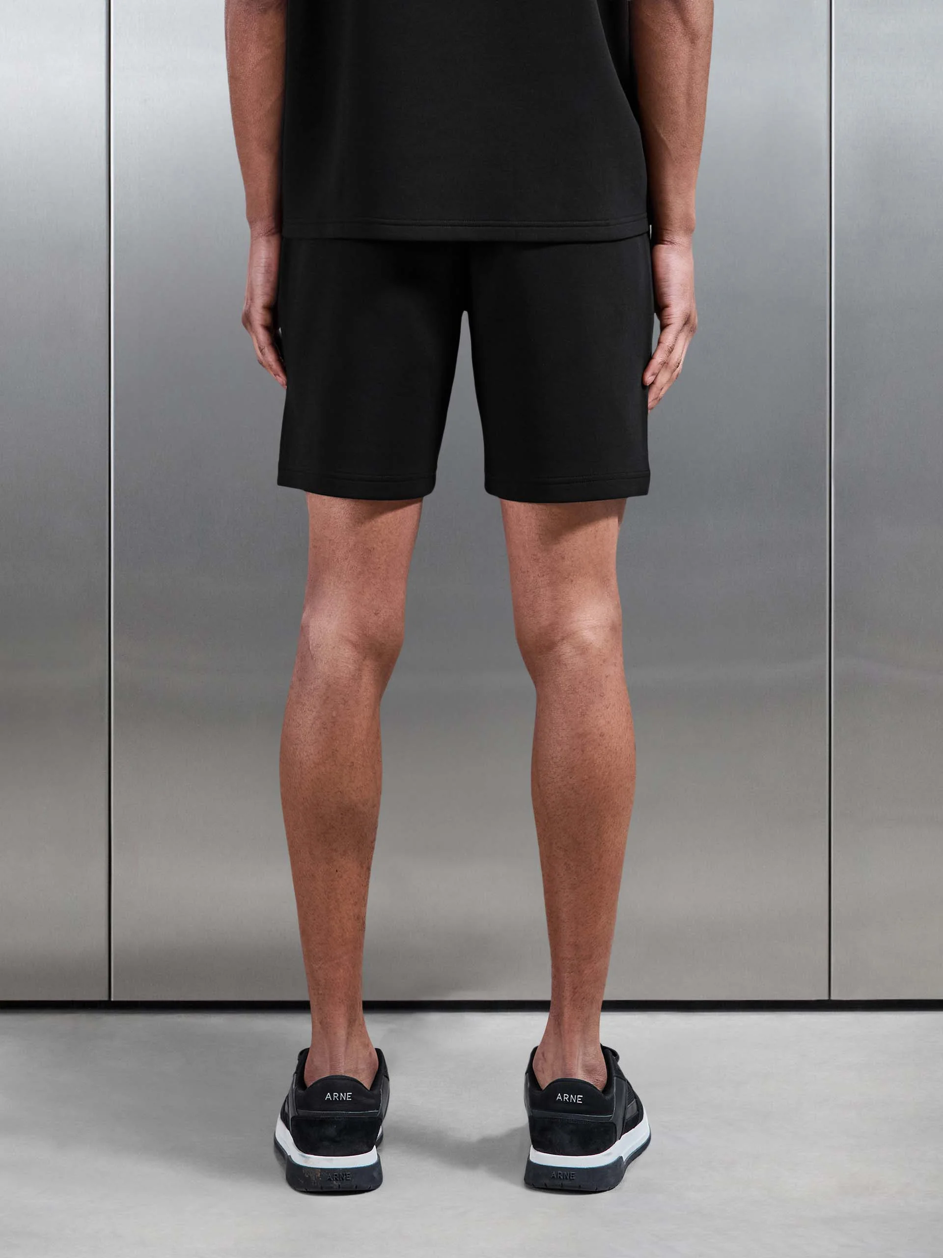 Everyday Luxe Relaxed Short in Black - Image 3