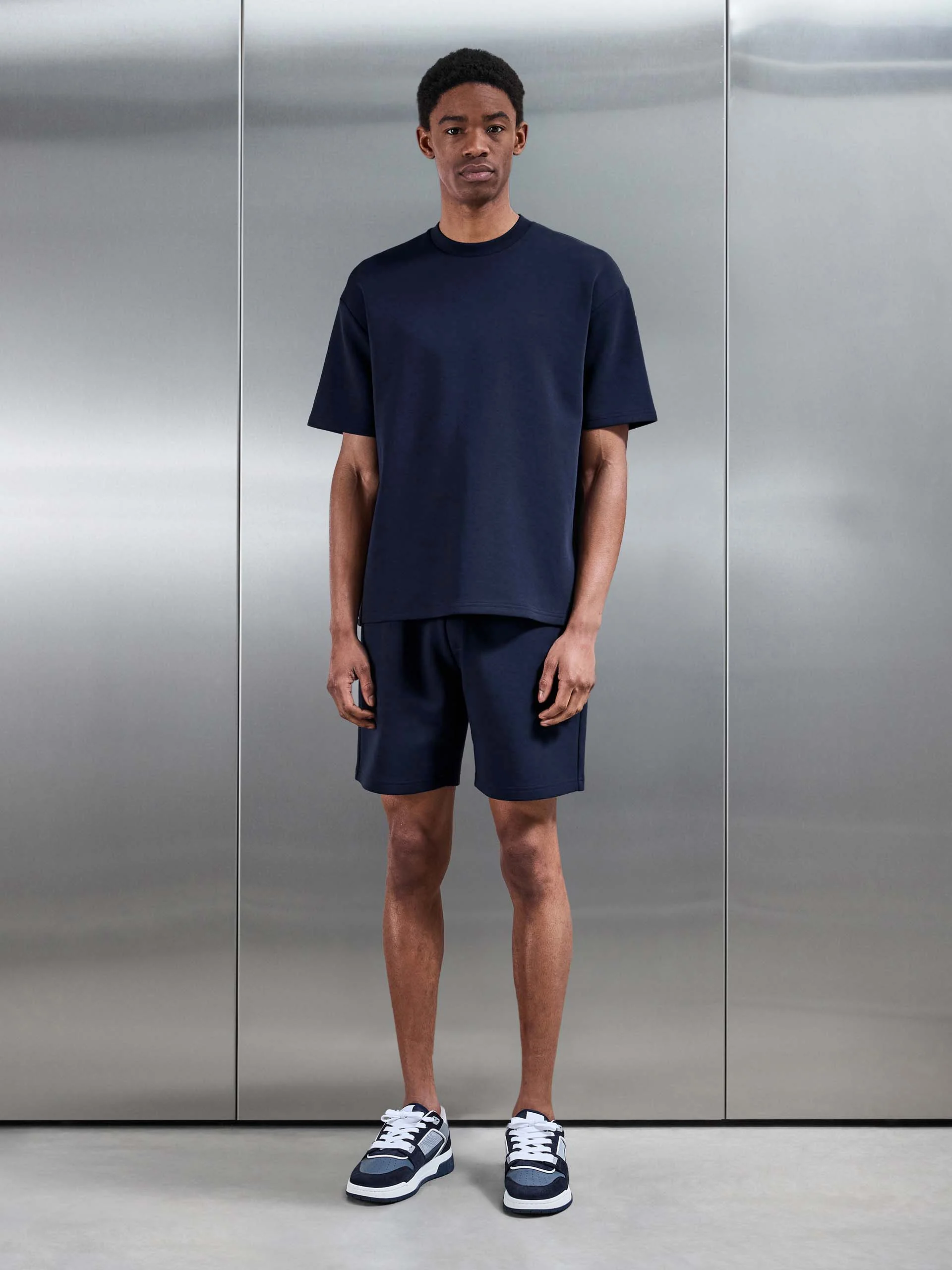 Everyday Luxe Relaxed Short in Navy - Image 2