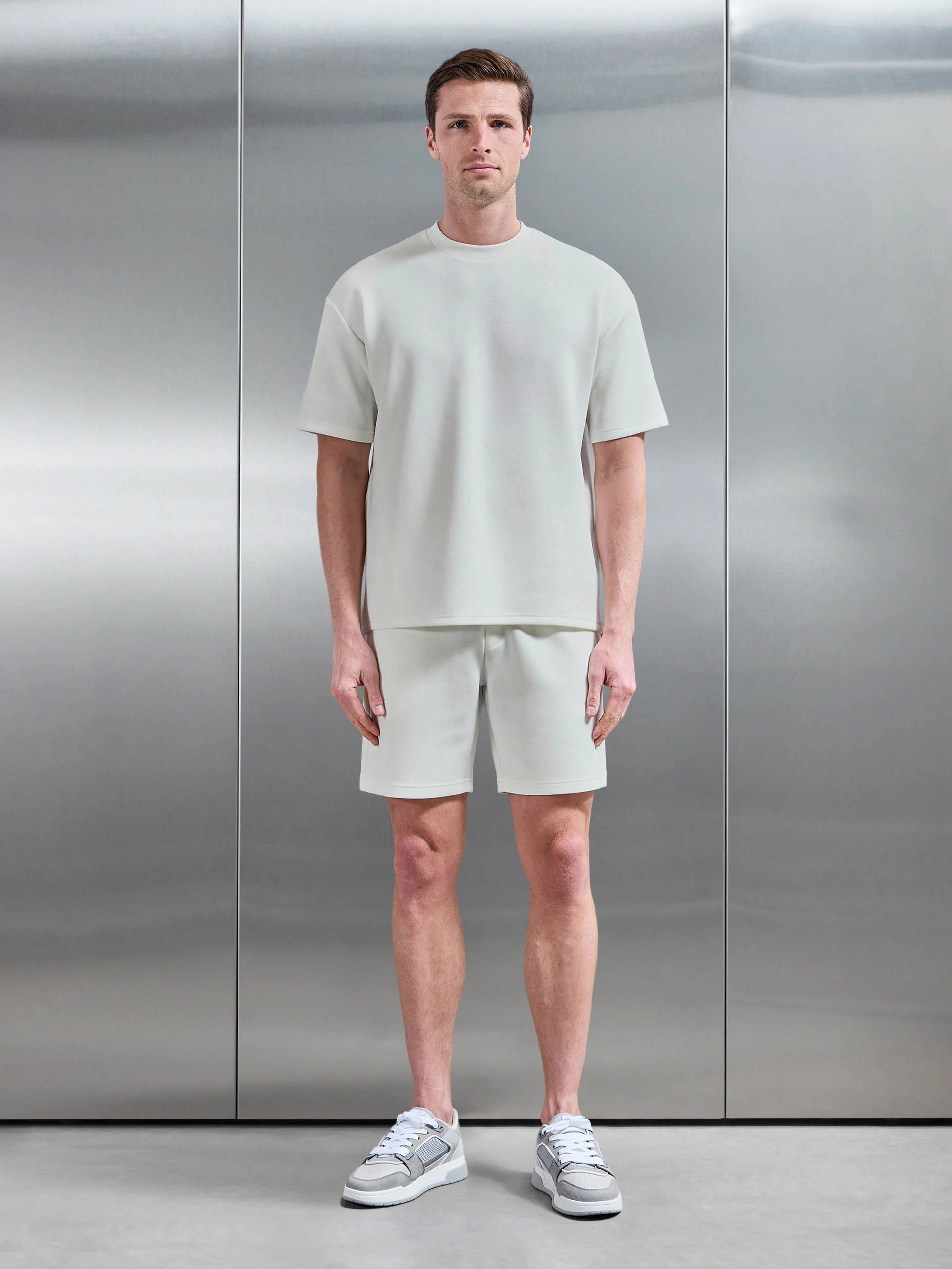 Everyday Luxe Relaxed Short in Off White - Image 3