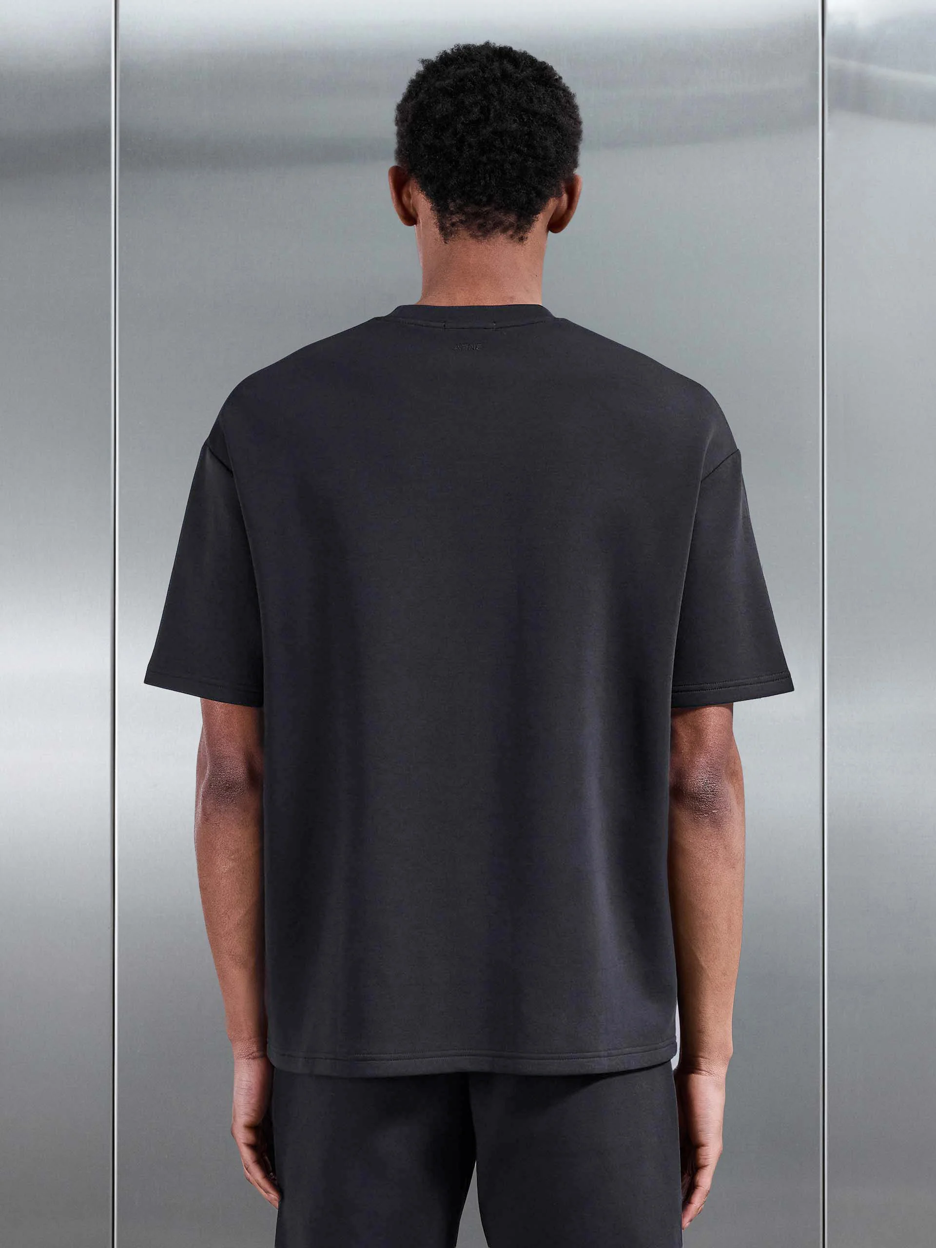 Everyday Luxe Relaxed T-Shirt in Black - Image 3