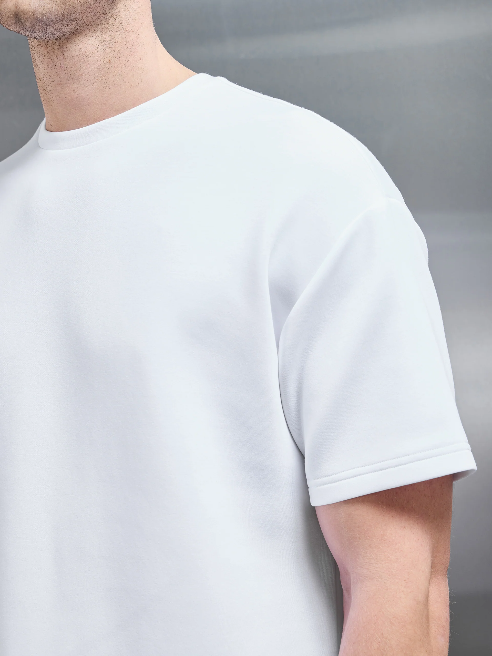 Everyday Luxe Relaxed T-Shirt in White - Image 3