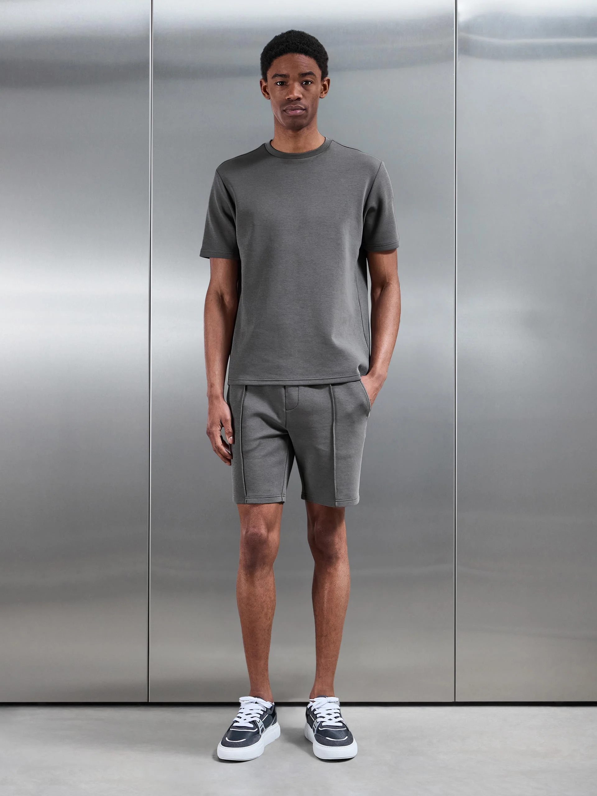 Everyday Luxe Short in Grey - Image 2