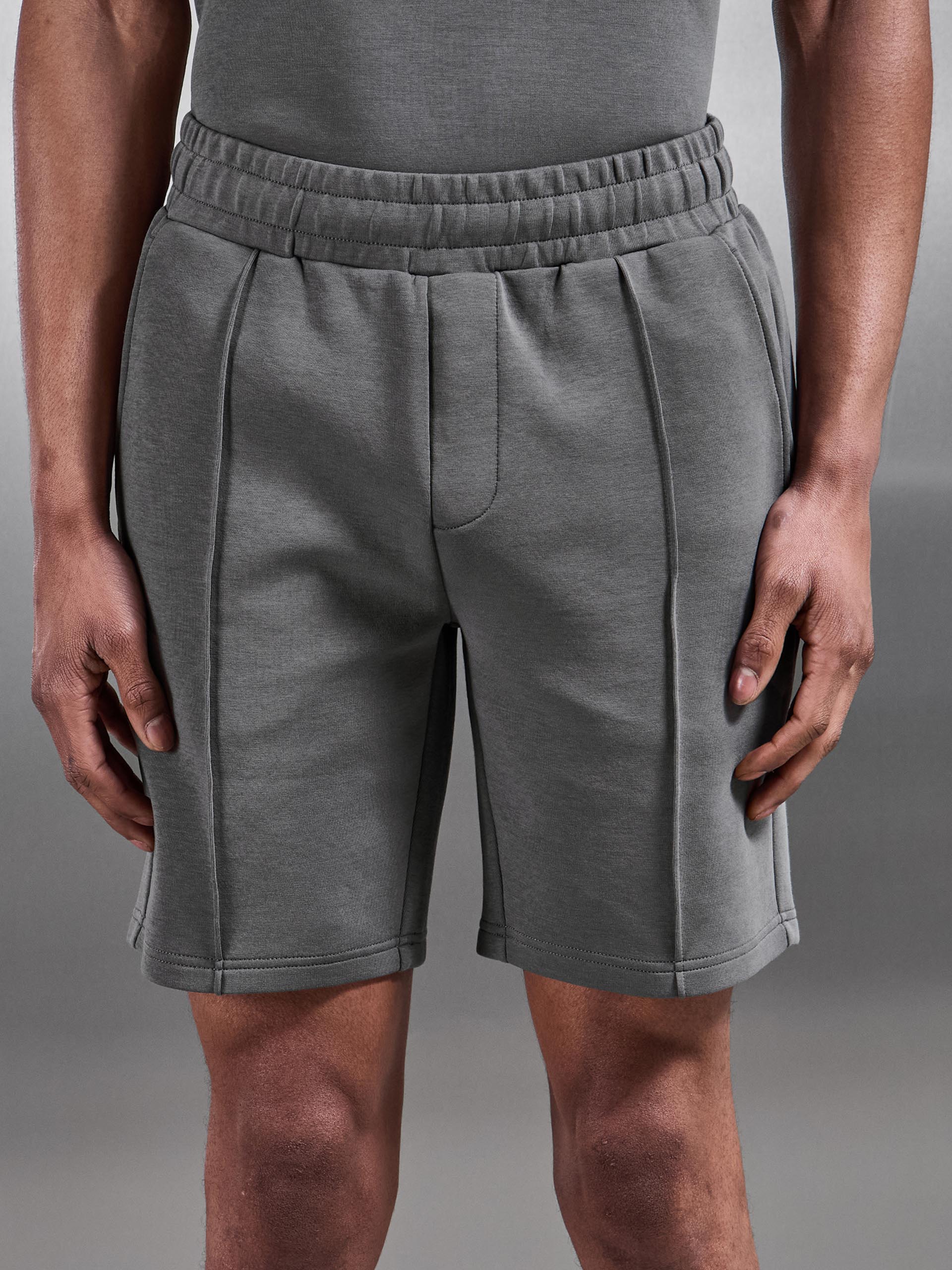 Everyday Luxe Short in Grey - Image 5