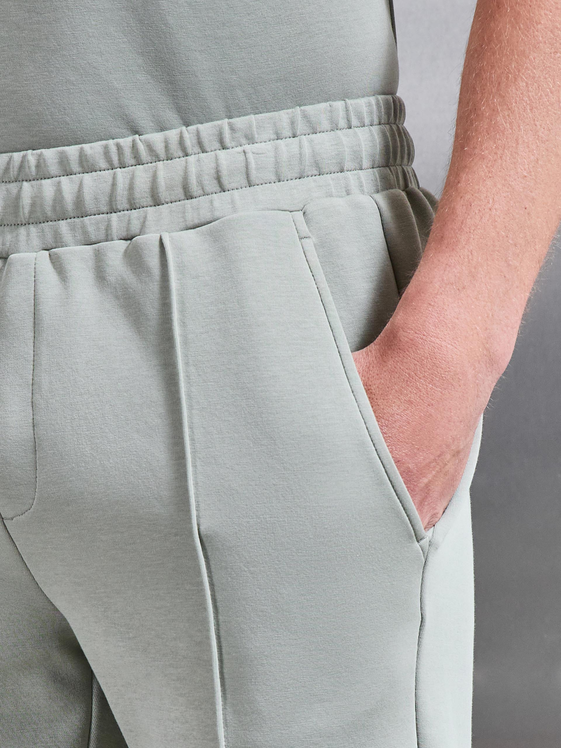 Everyday Luxe Short in Light Sage - Image 6