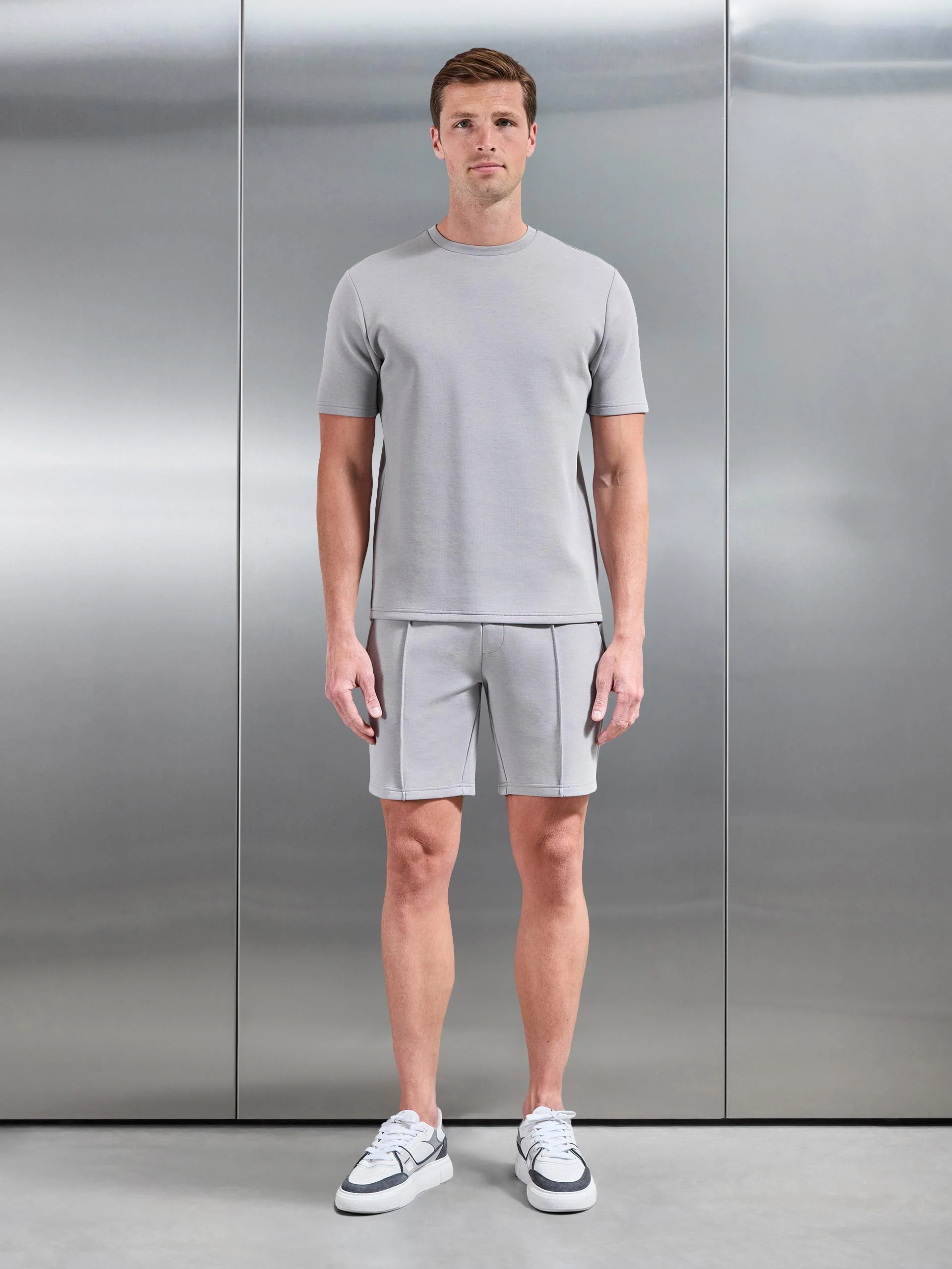 Everyday Luxe Short in Mid Grey - Image 2