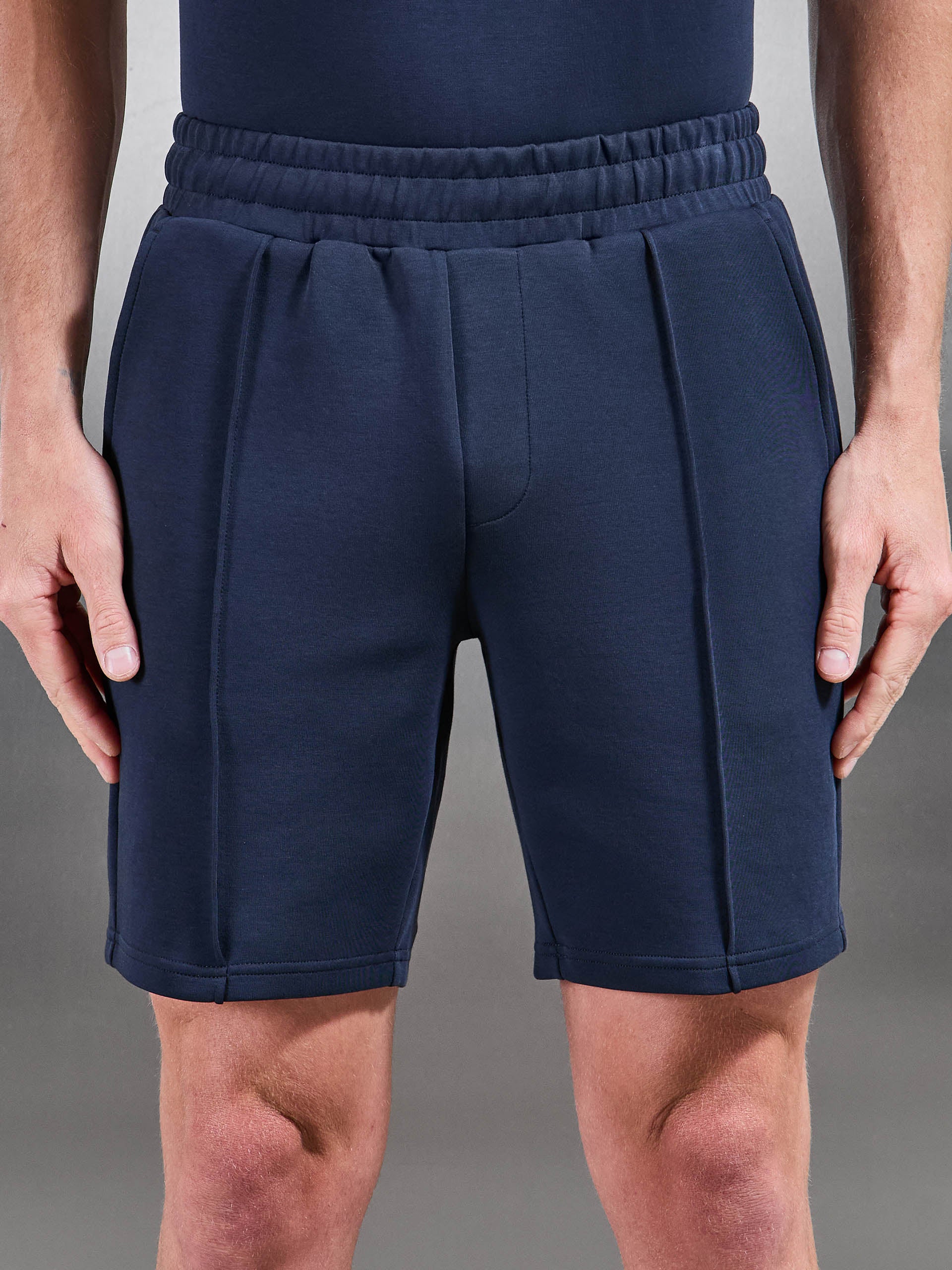 Everyday Luxe Short in Navy - Image 4