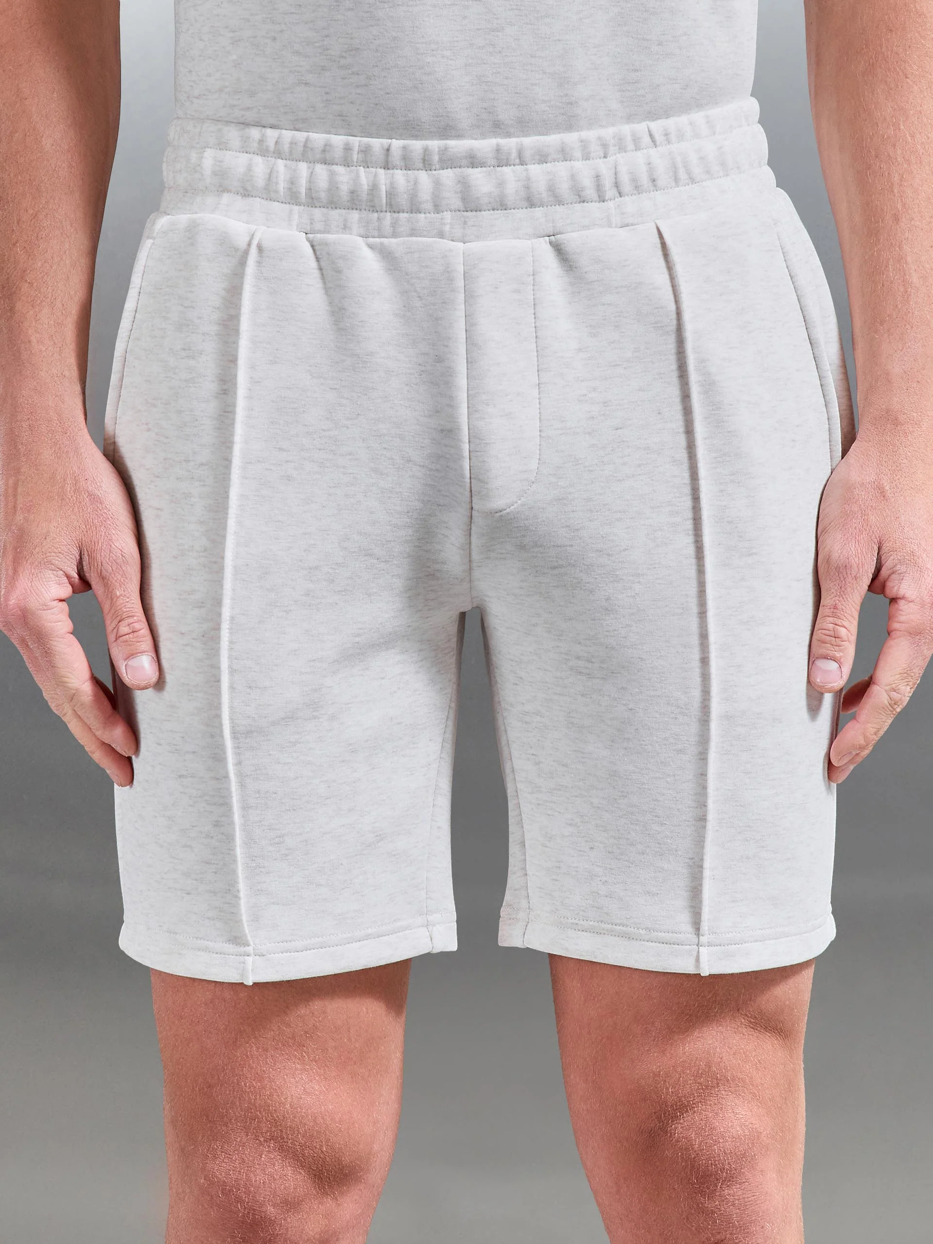 Everyday Luxe Short in Oatmeal - Image 4