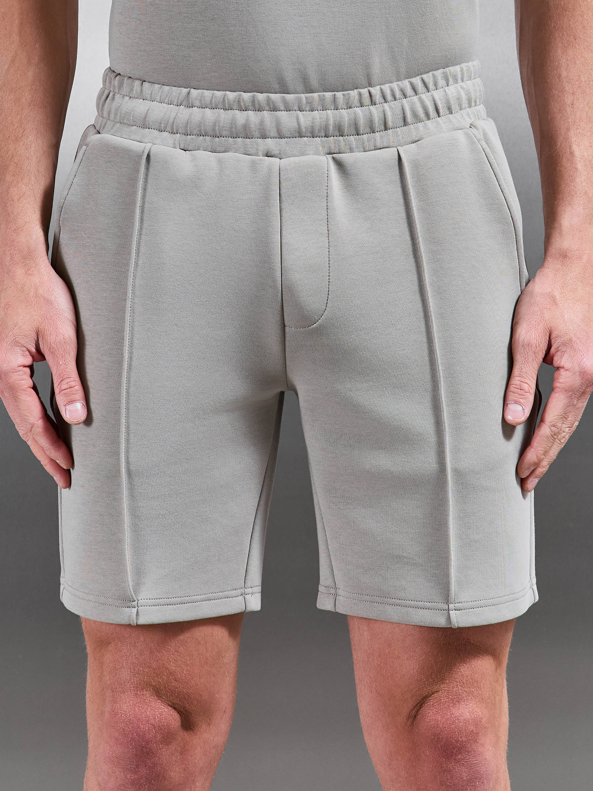 Everyday Luxe Short in Stone - Image 4
