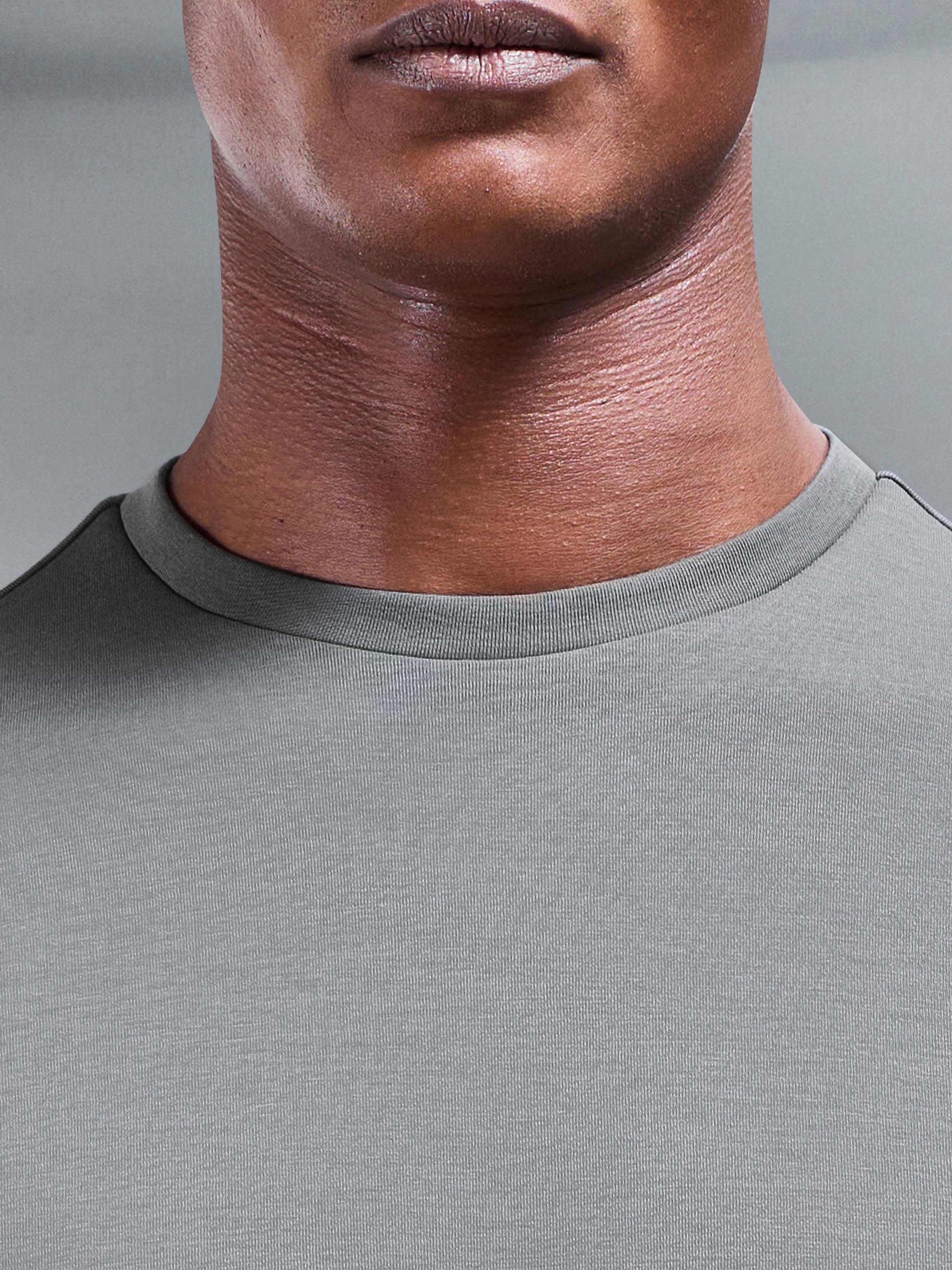 Everyday Luxe T-Shirt in Grey - Image 3