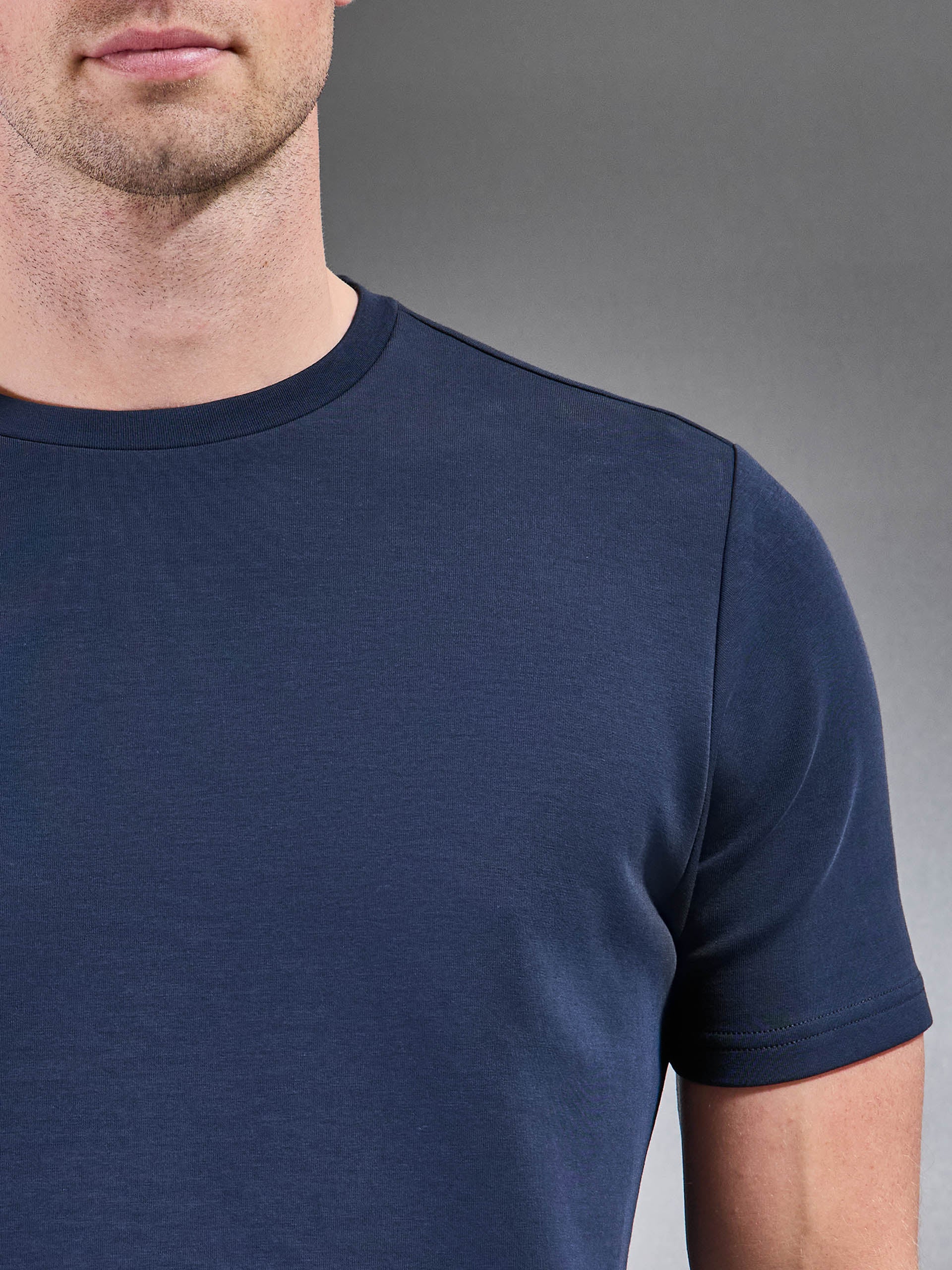 Everyday Luxe T-Shirt in Navy - Image 4