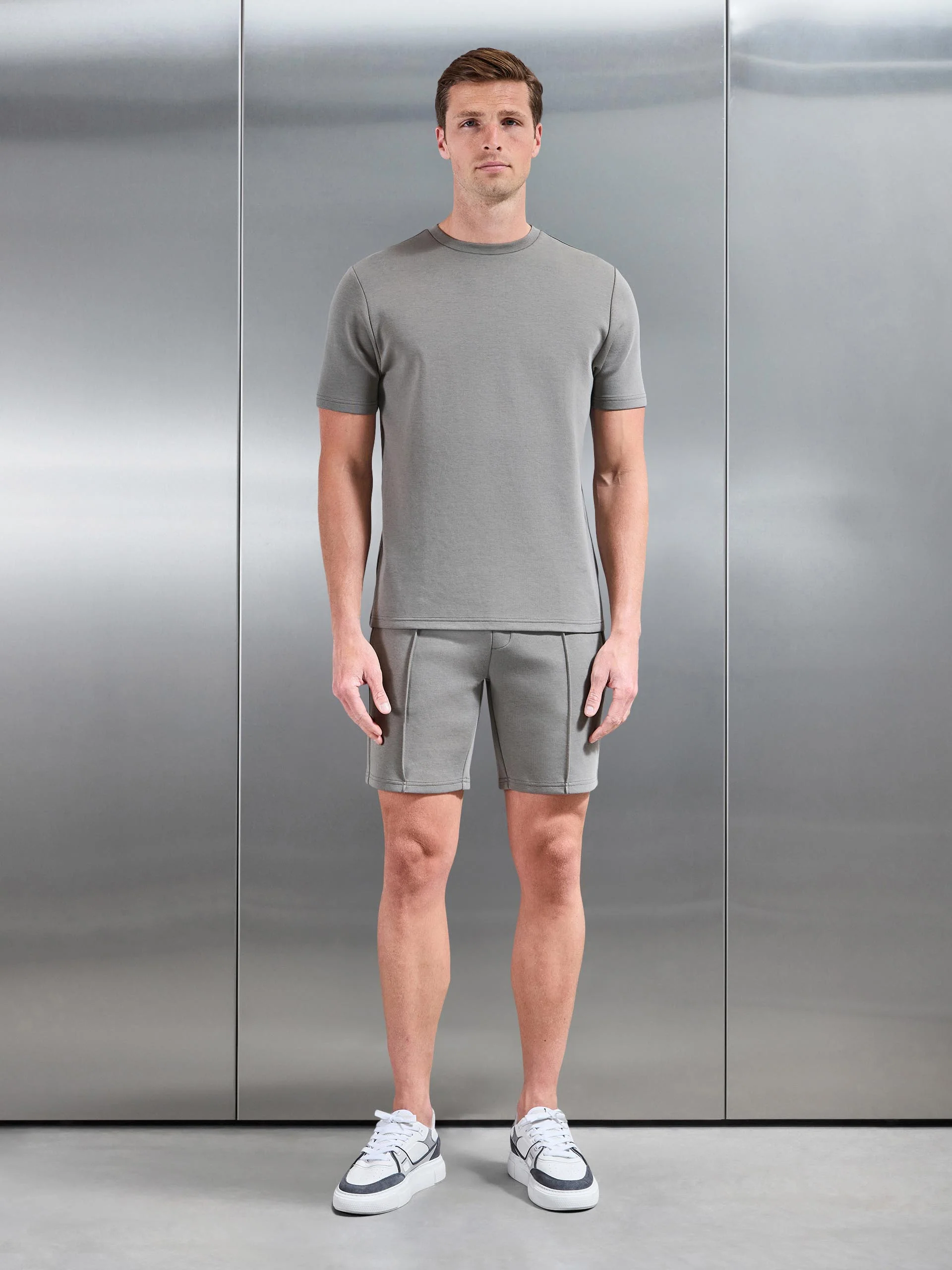 Everyday Luxe T-Shirt in Olive - Image 2
