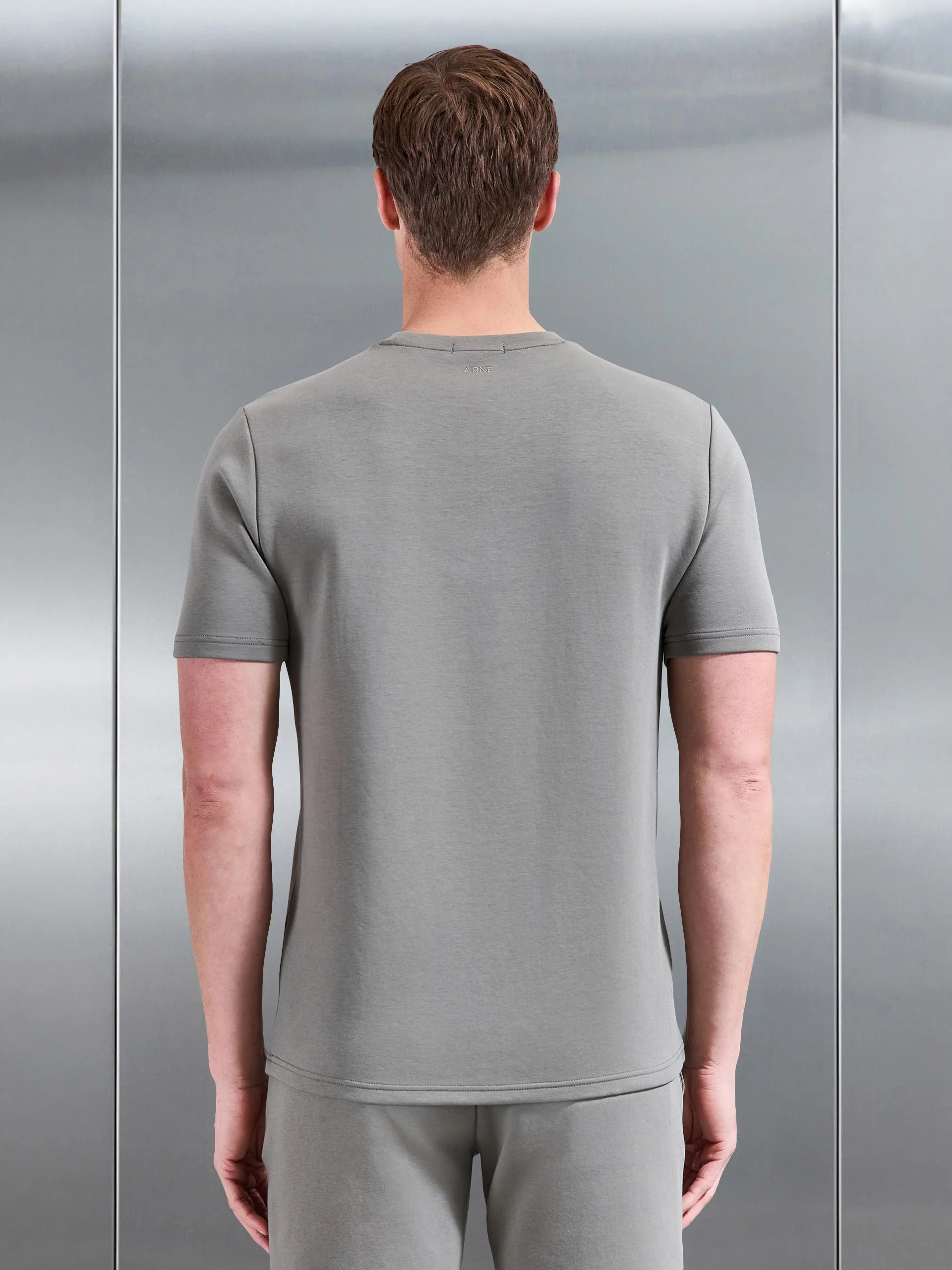 Everyday Luxe T-Shirt in Olive - Image 3
