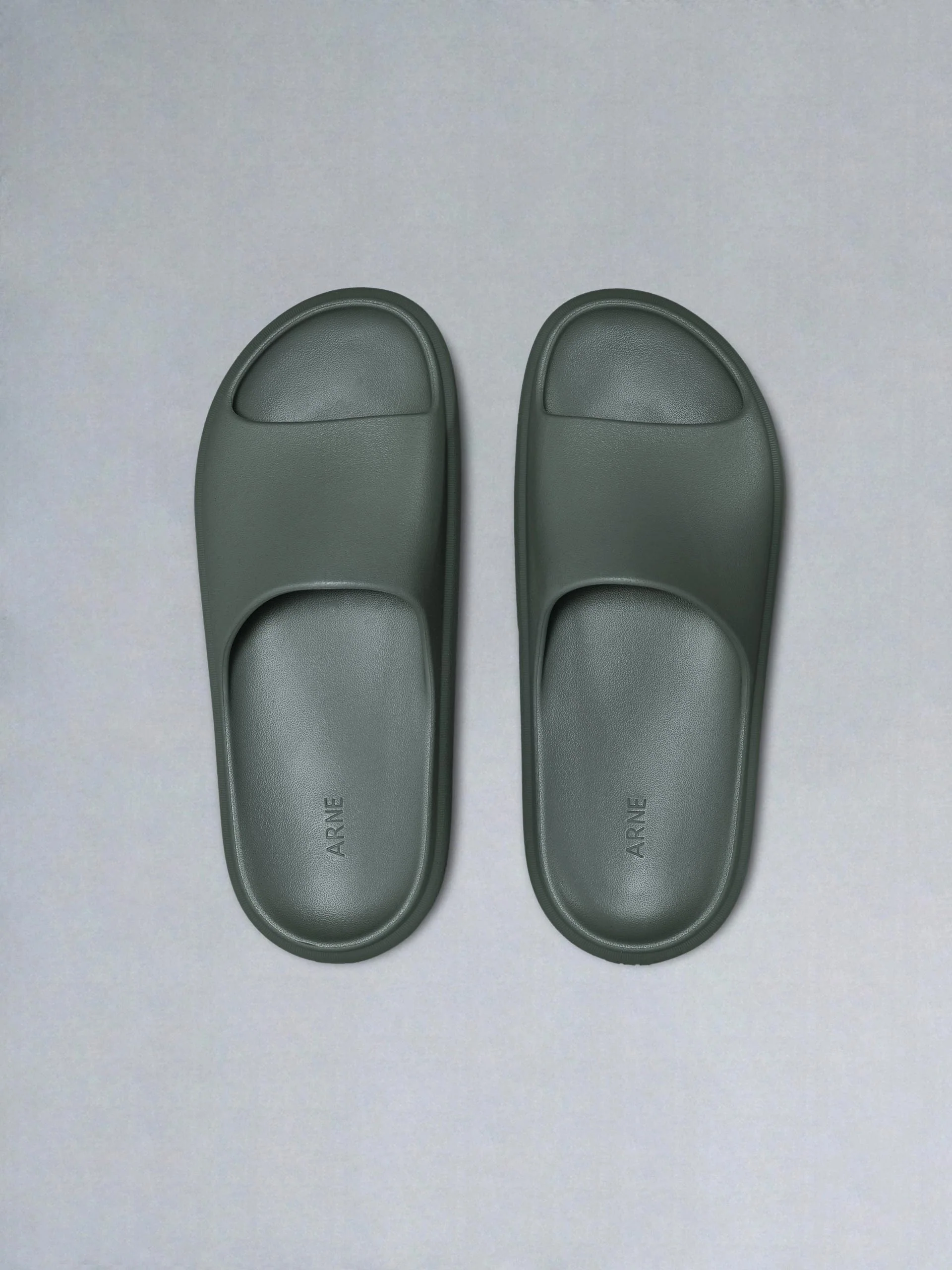 Everyday Slider in Olive - Image 5