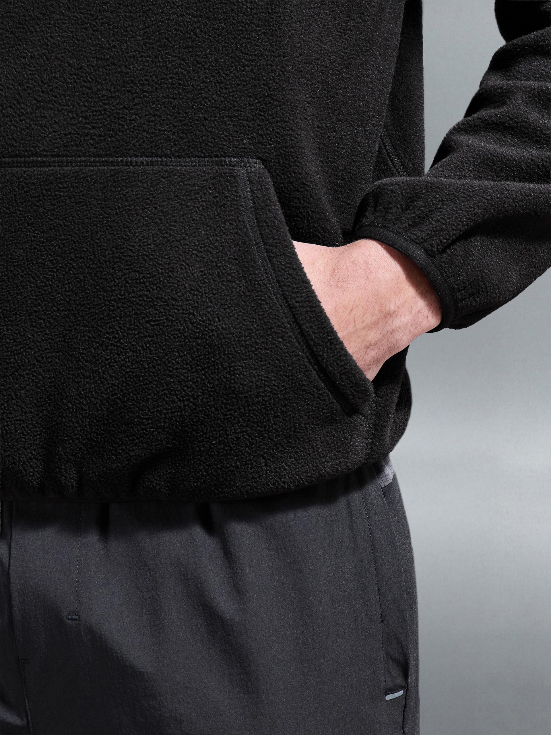 Fleece Relaxed Fit Half Zip in Black - Image 7