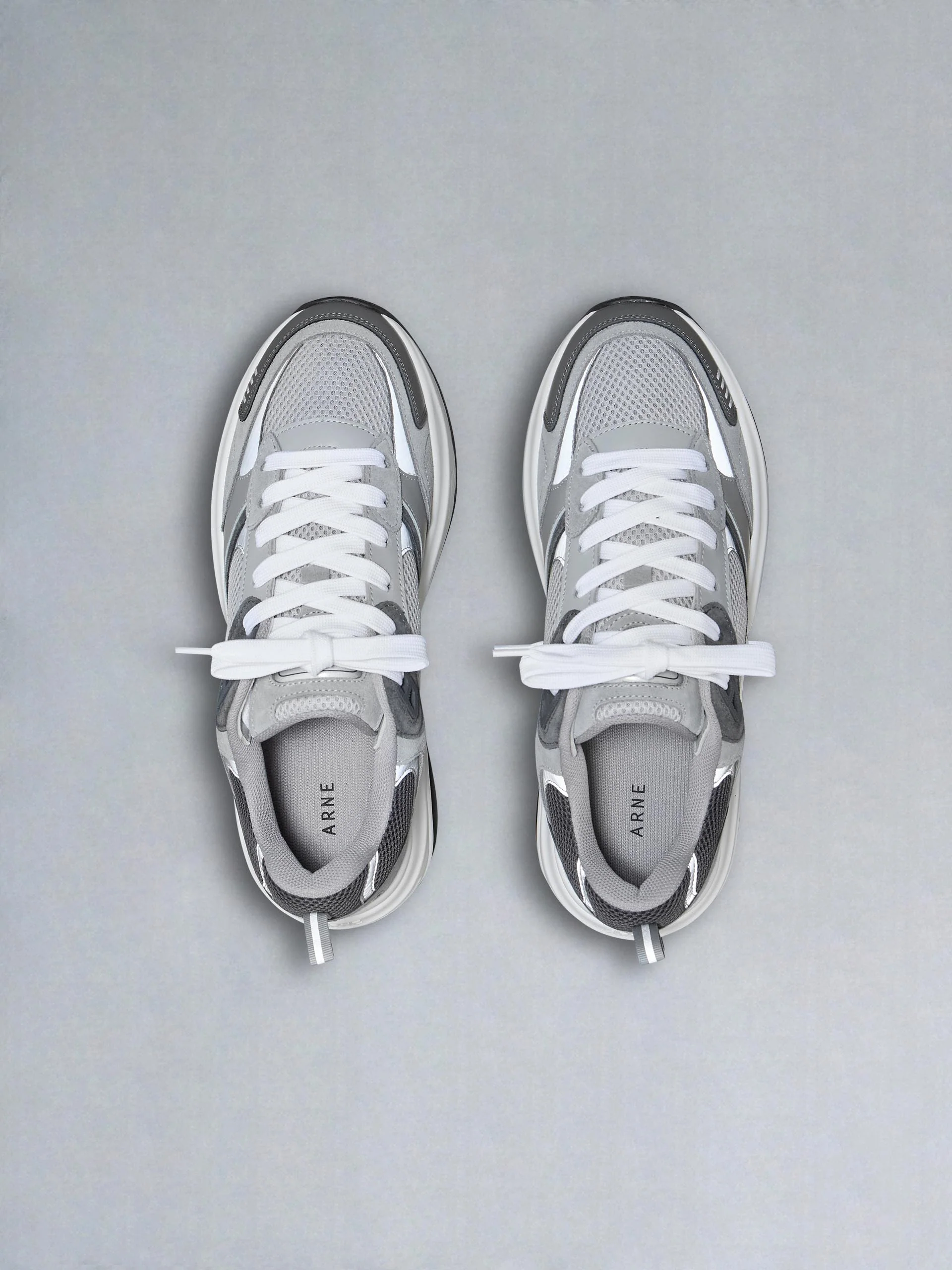 Flow Runner in Grey - Image 5