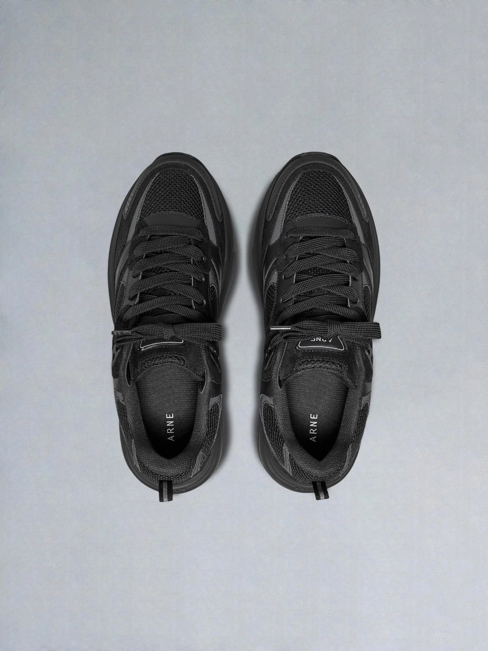 Flow Runner in Triple Black - Image 5