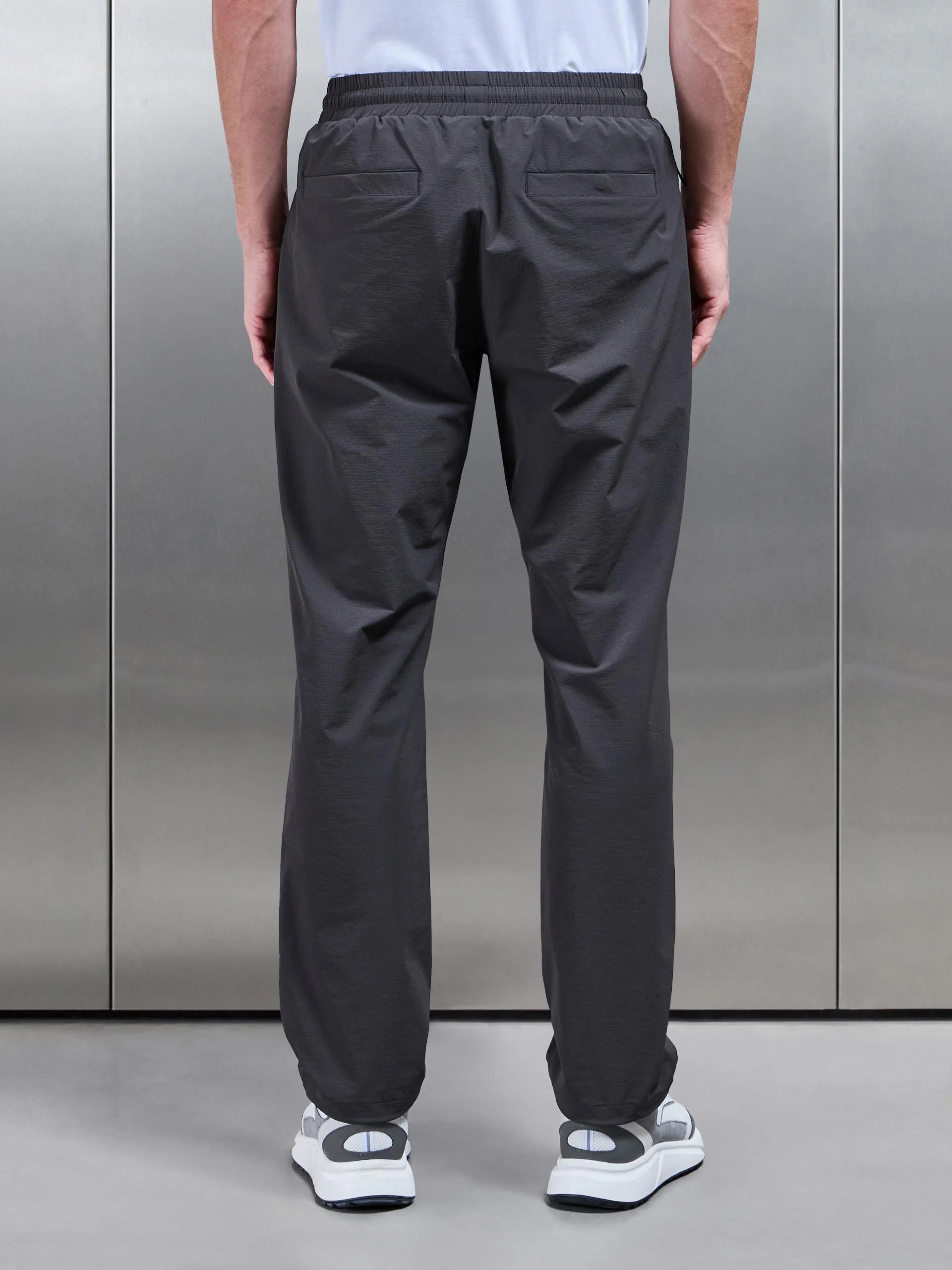 Front Pocket Technical Cargo Pant in Grey - Image 6