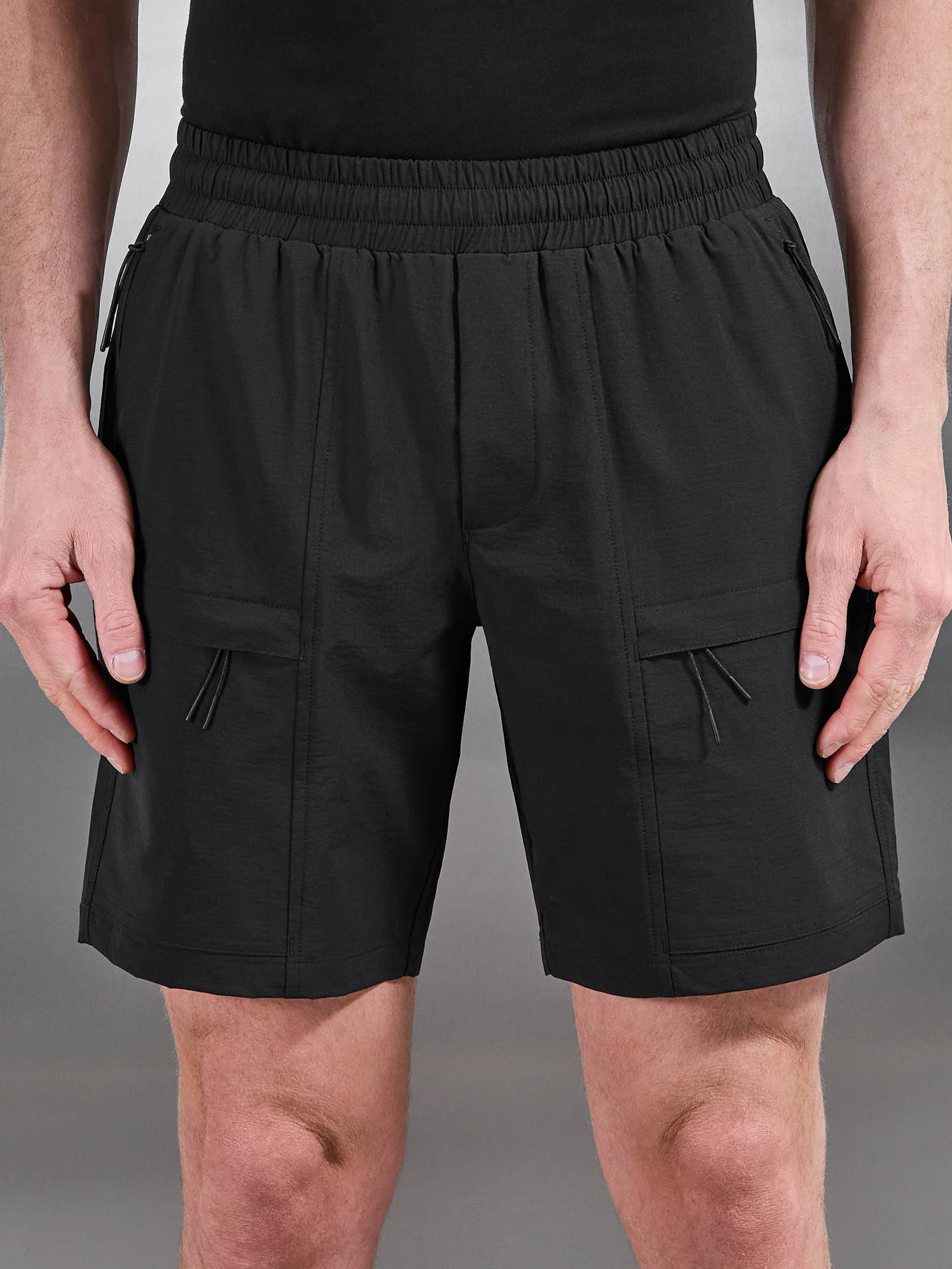 Front Pocket Technical Cargo Short in Black - Image 4