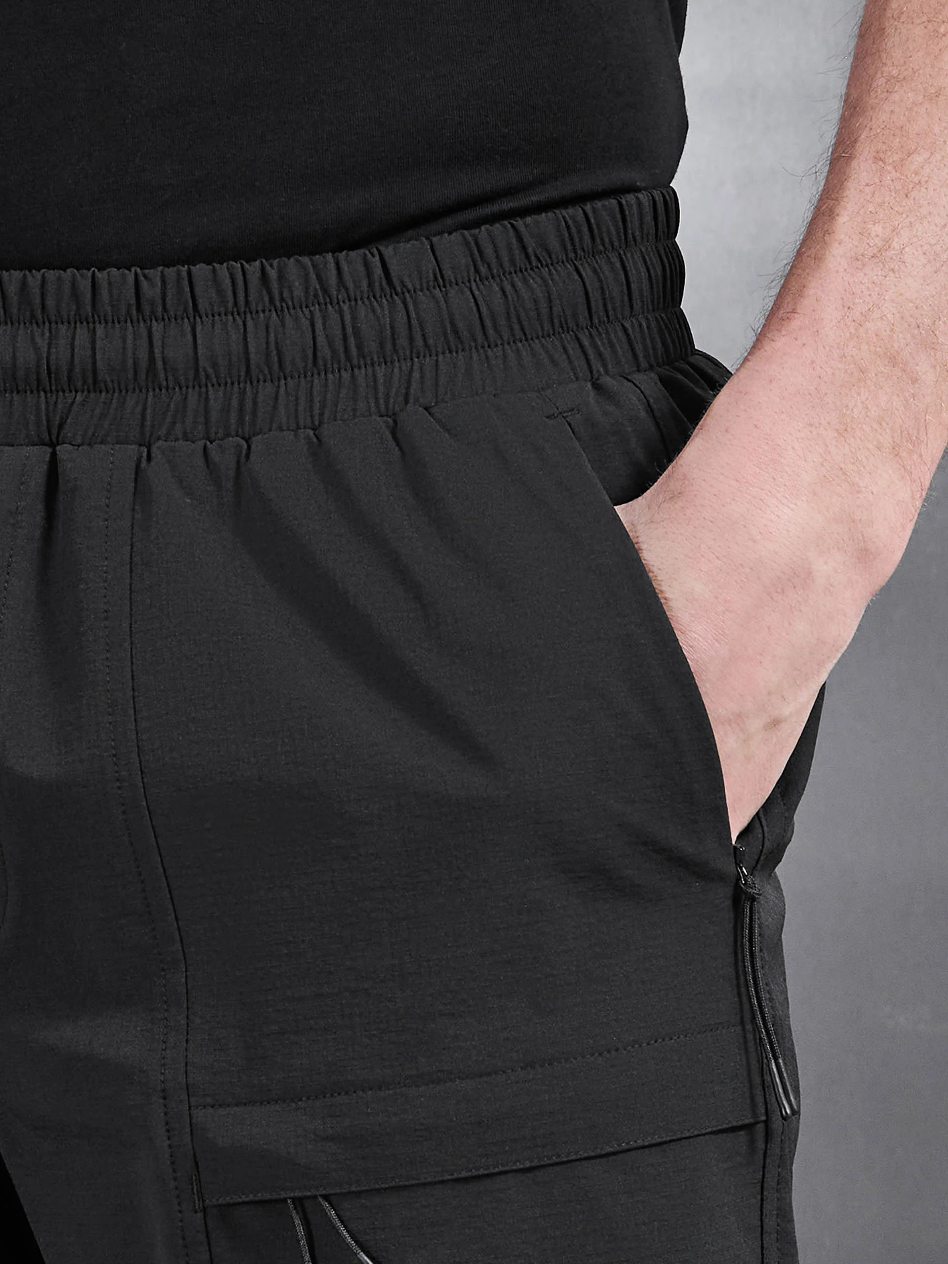 Front Pocket Technical Cargo Short in Black - Image 6