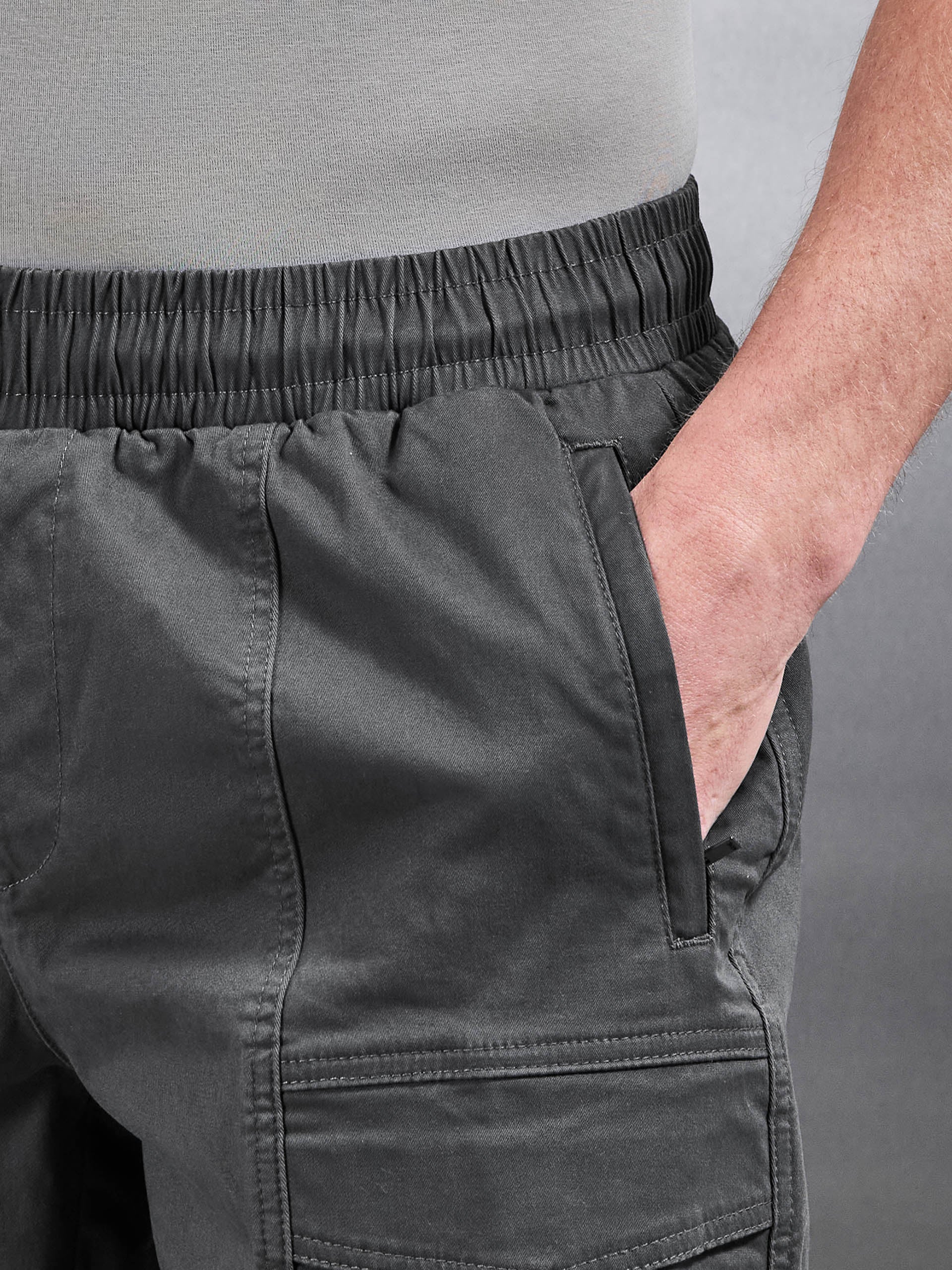 Front Stitch Cotton Cargo Short in Grey - Image 5