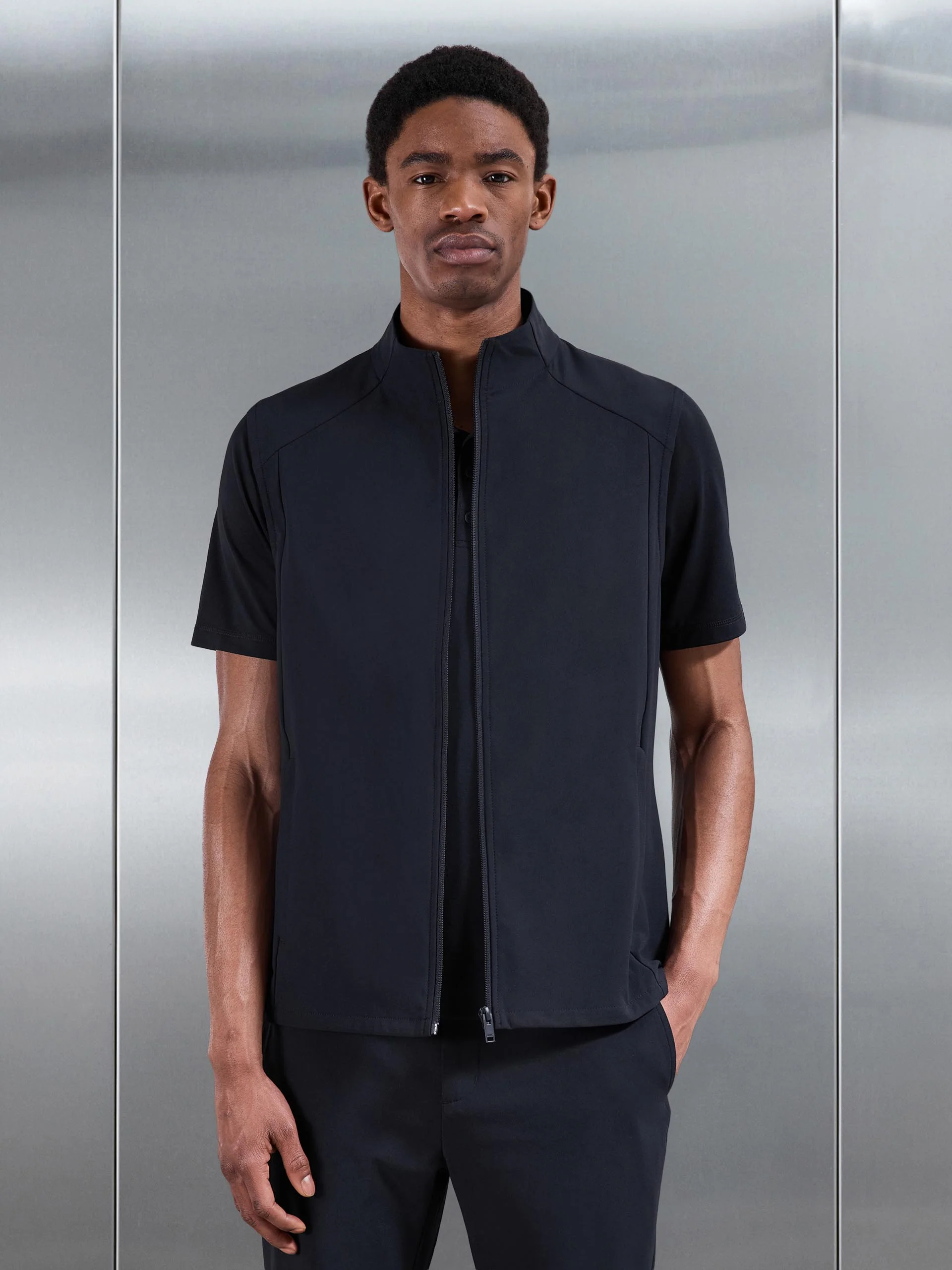 Golf Gilet in Navy - Image 8