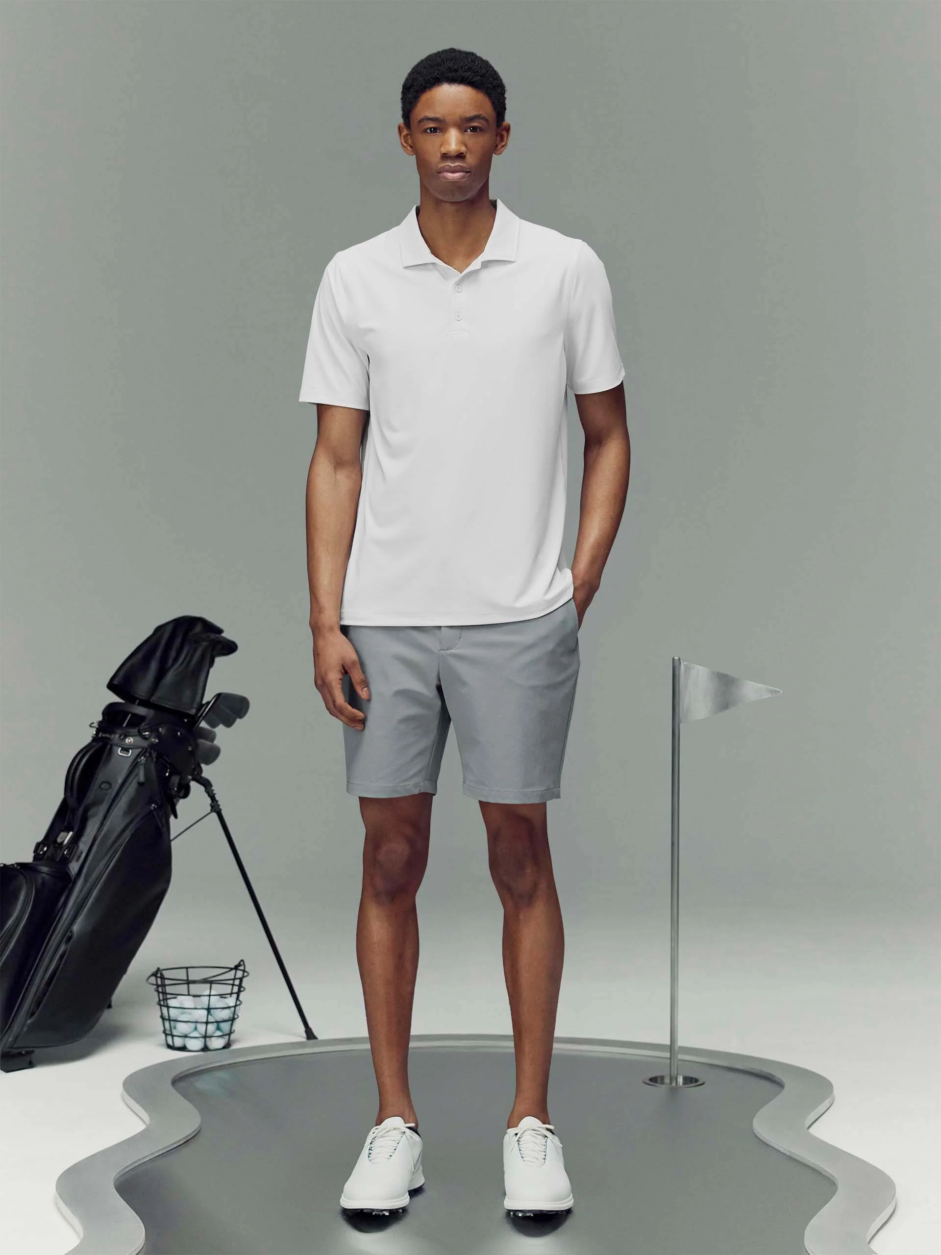 Golf Short in Mid Grey - Image 2