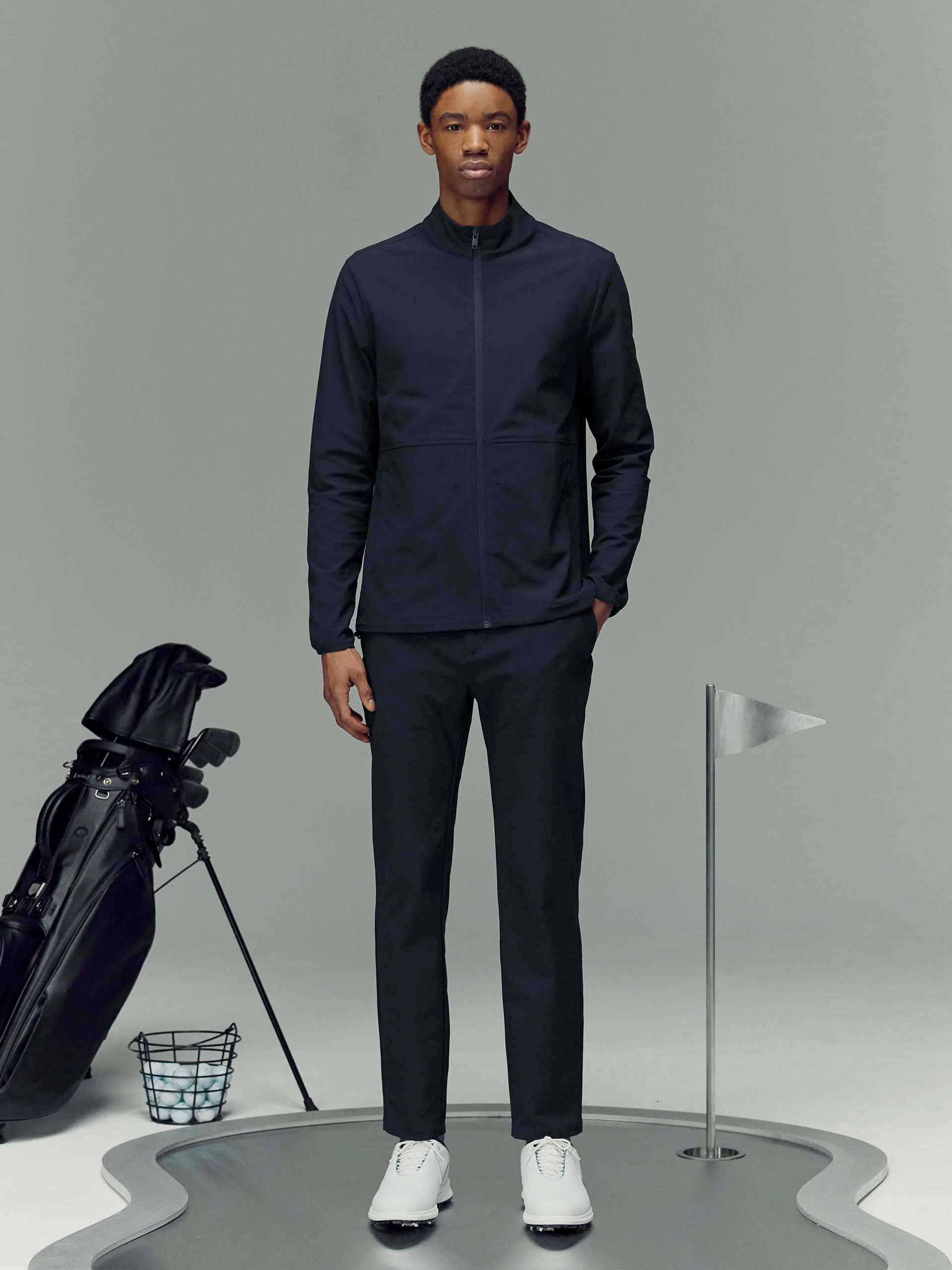 Golf Trouser in Navy - Image 2