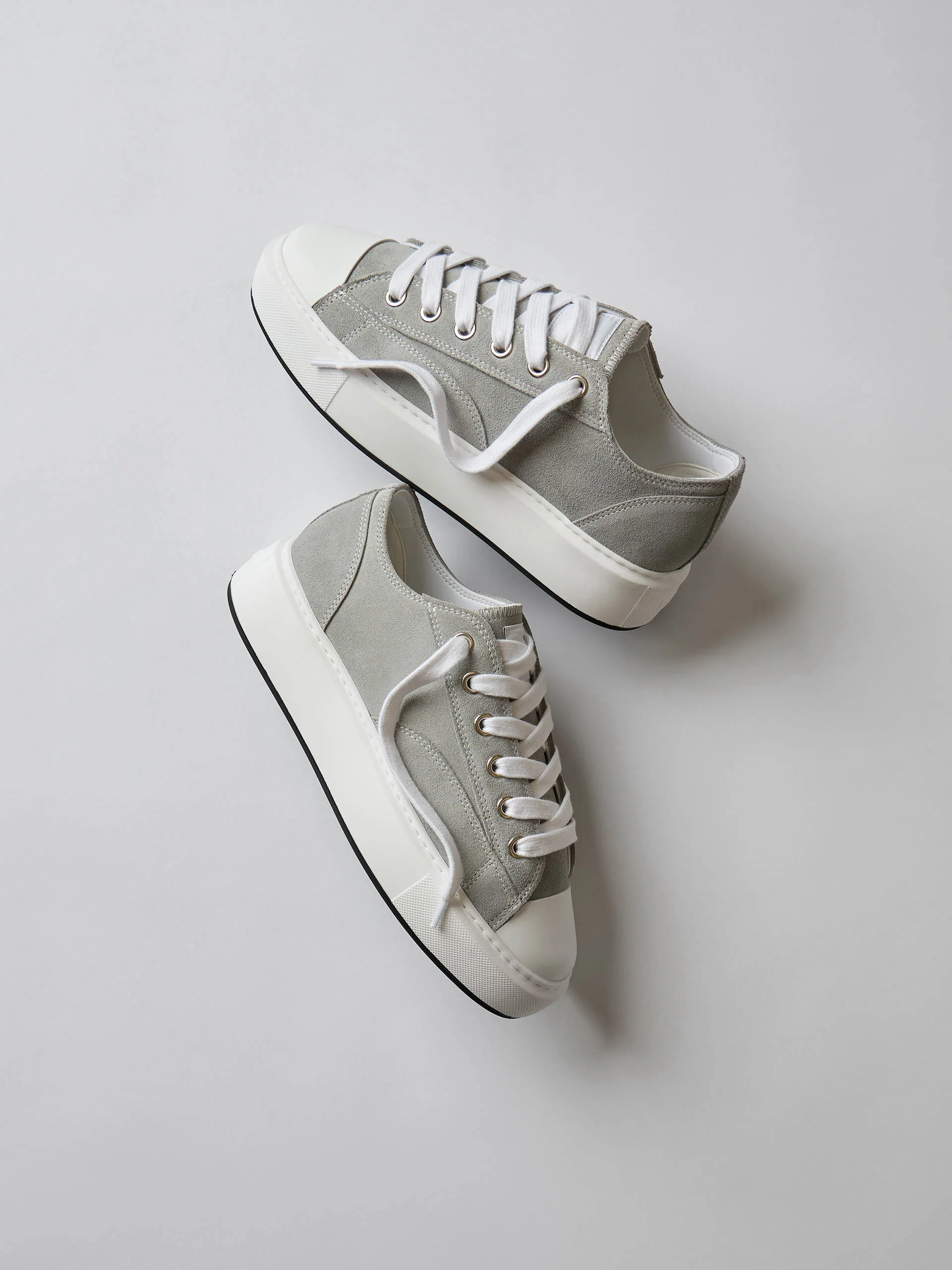 Homerun in Grey Suede - Image 2