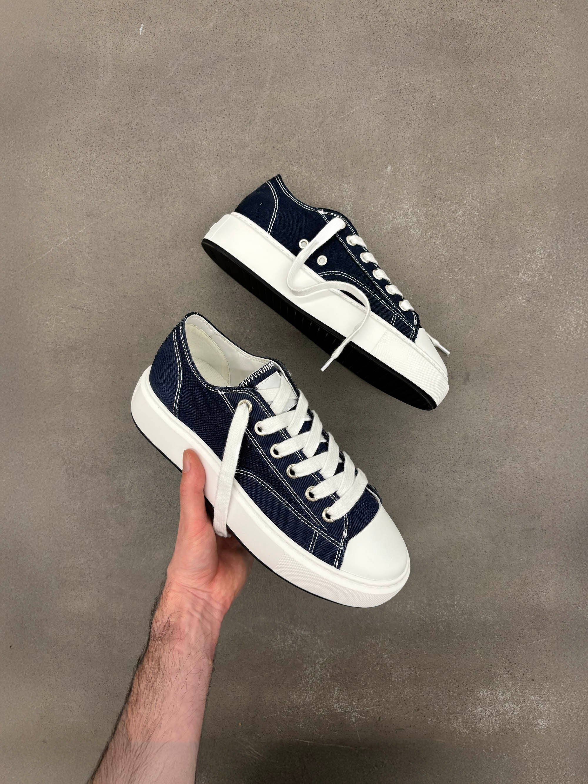 Homerun in Navy - Image 6