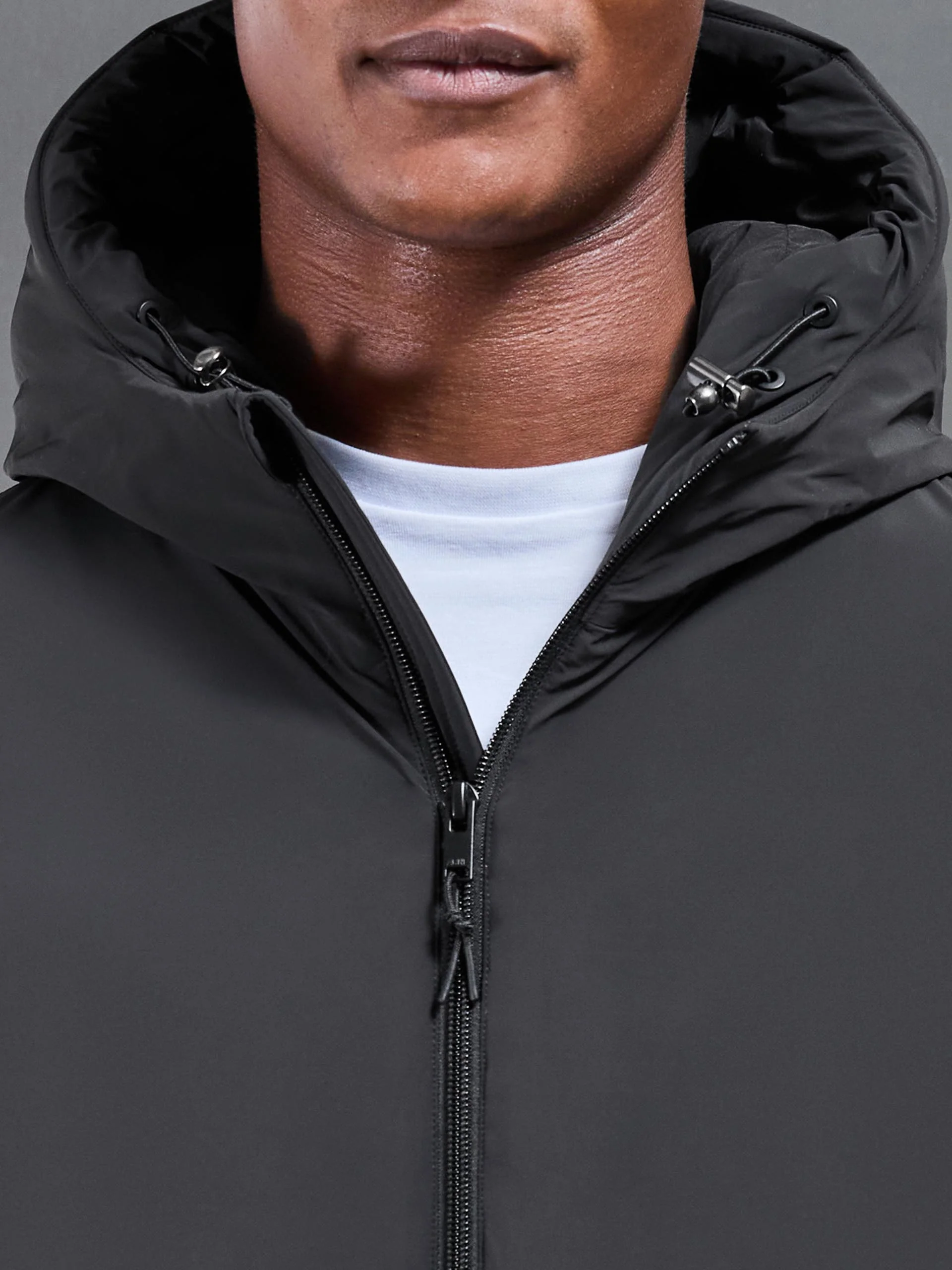 Hooded Puffer Jacket in Black - Image 4