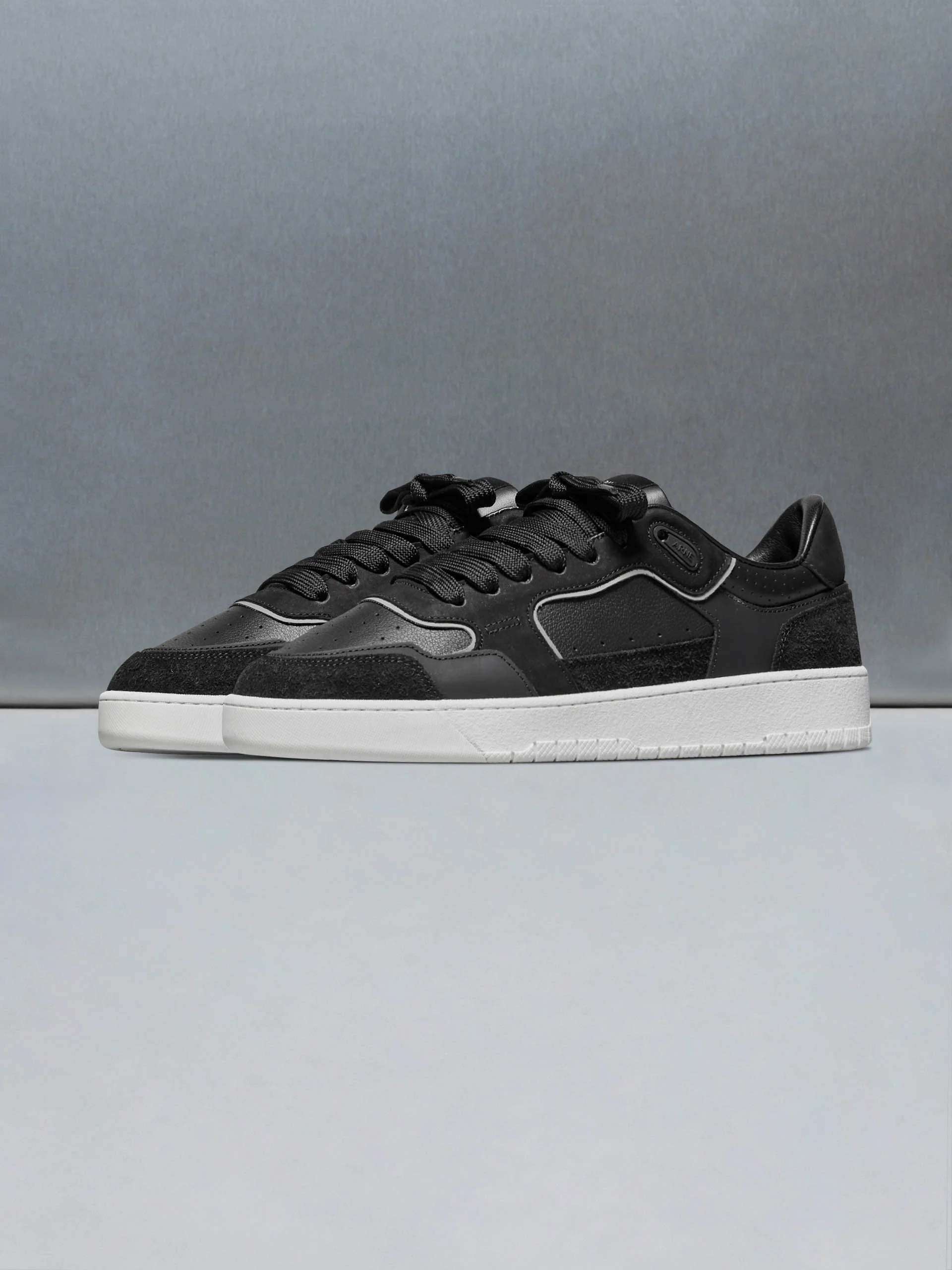 Hoop Trainer in Black - Image 3