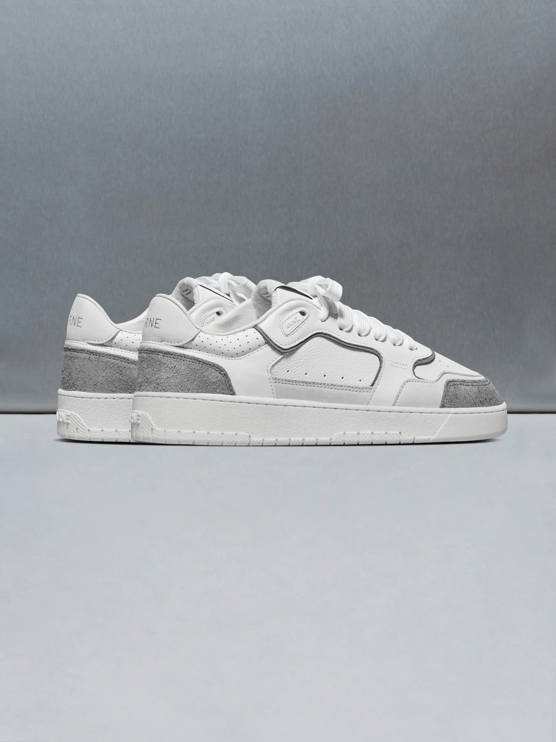Hoop Trainer in White Grey - Image 4