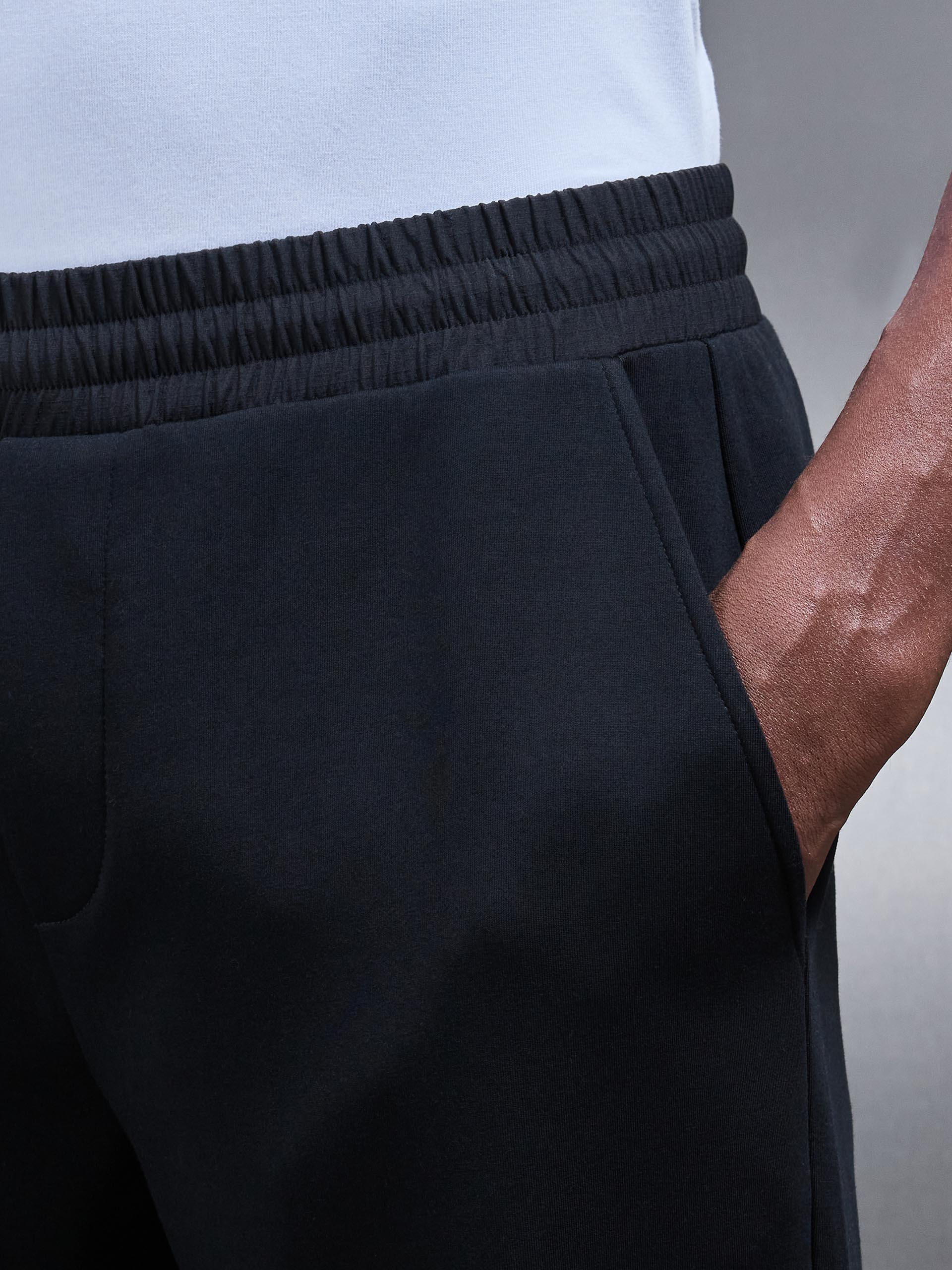 Hybrid Cargo Jogger in Black - Image 5