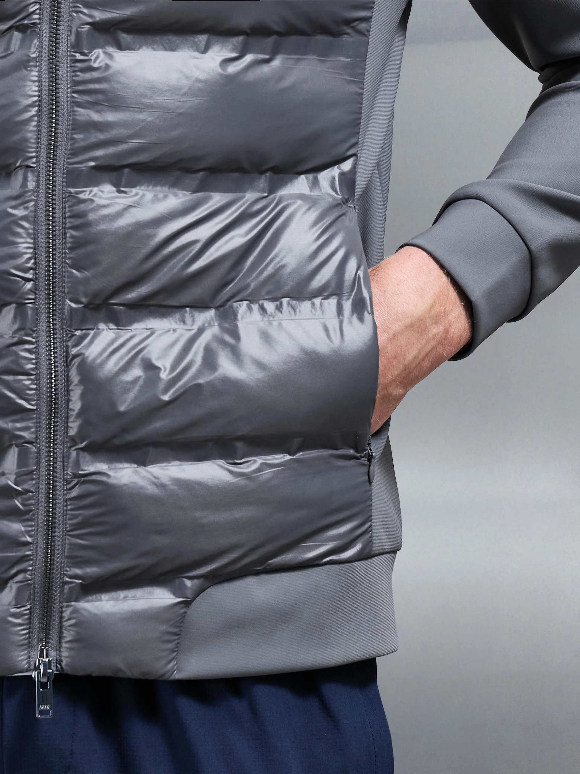 Hybrid Puffer Jacket in Grey - Image 4