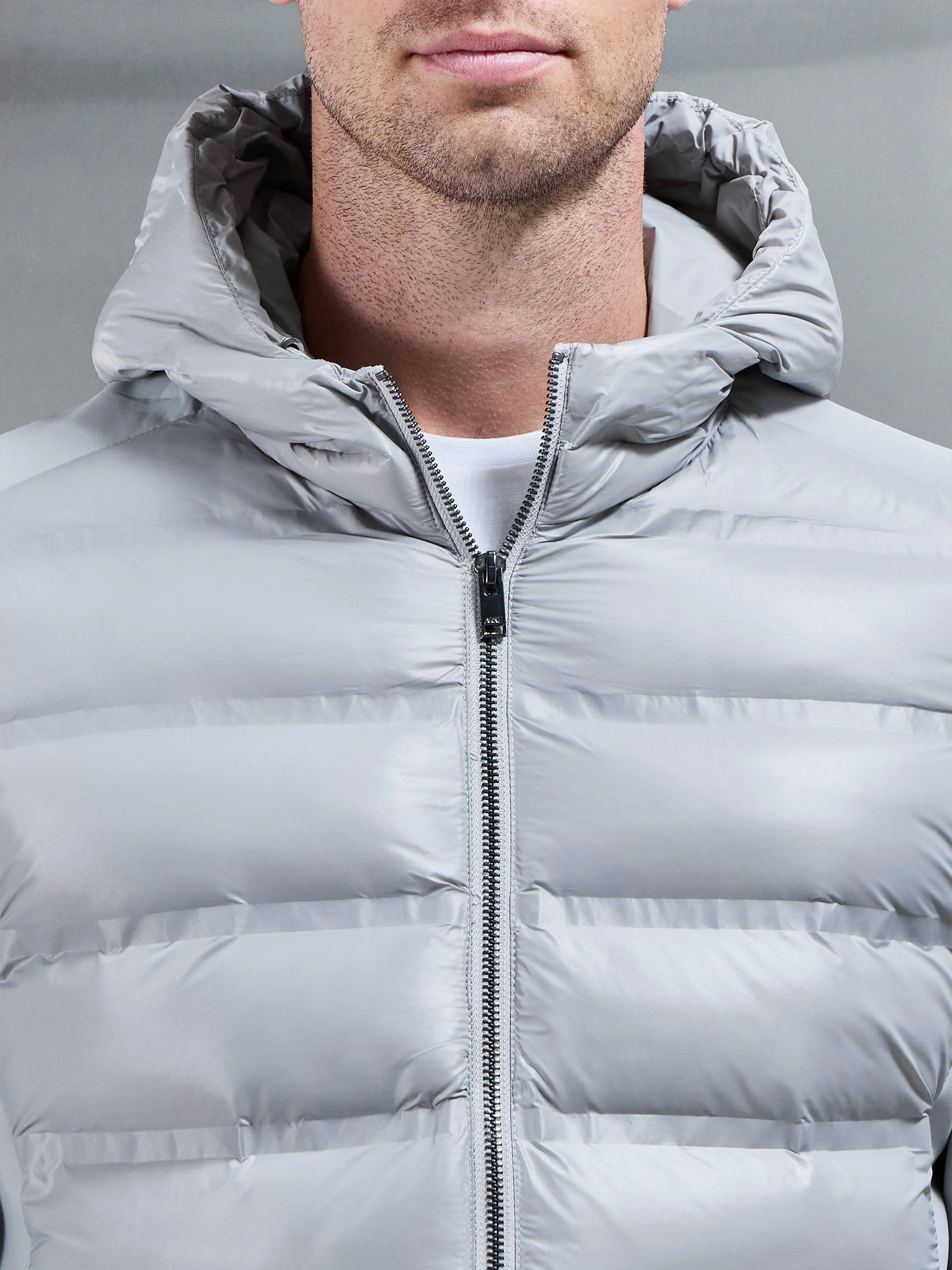 Hybrid Puffer Jacket in Mid Grey - Image 3