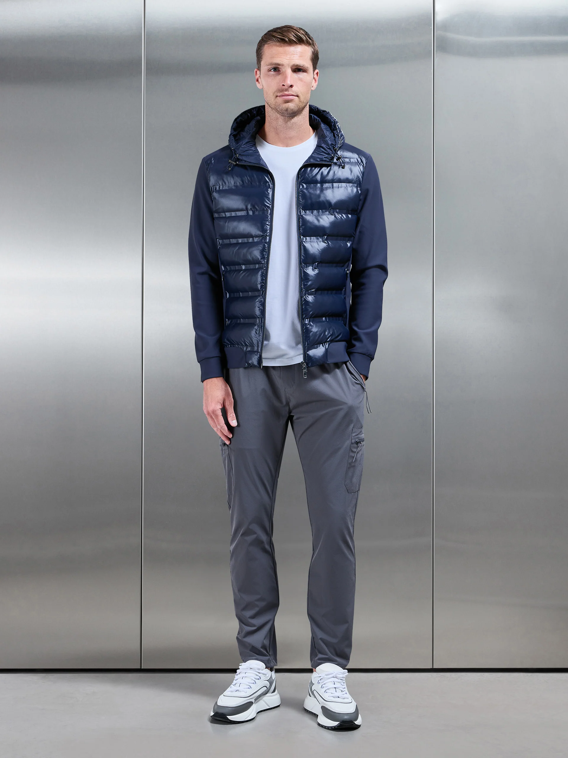 Hybrid Puffer Jacket in Navy - Image 7