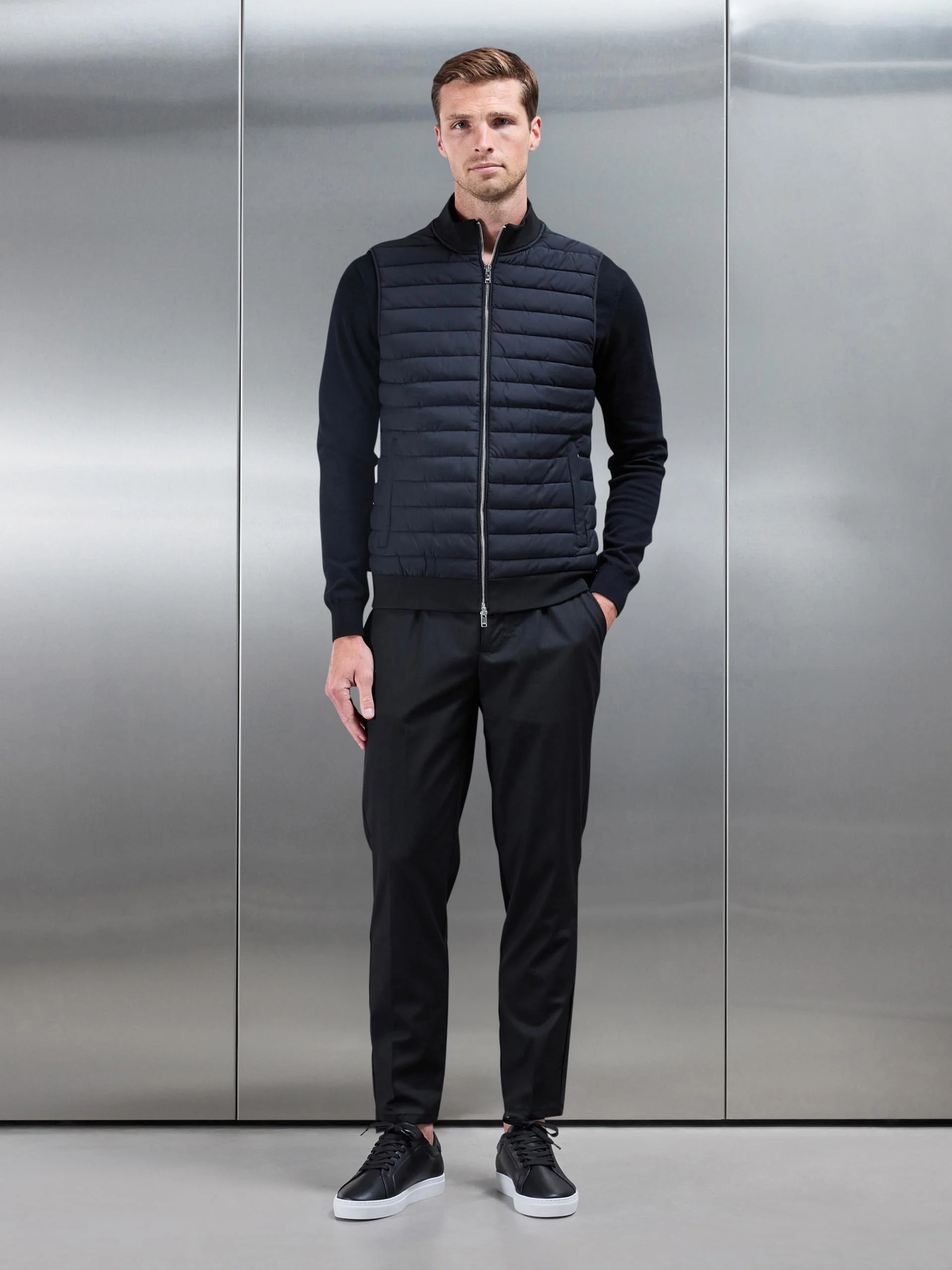 Hybrid Quilted Gilet in Black - Image 2
