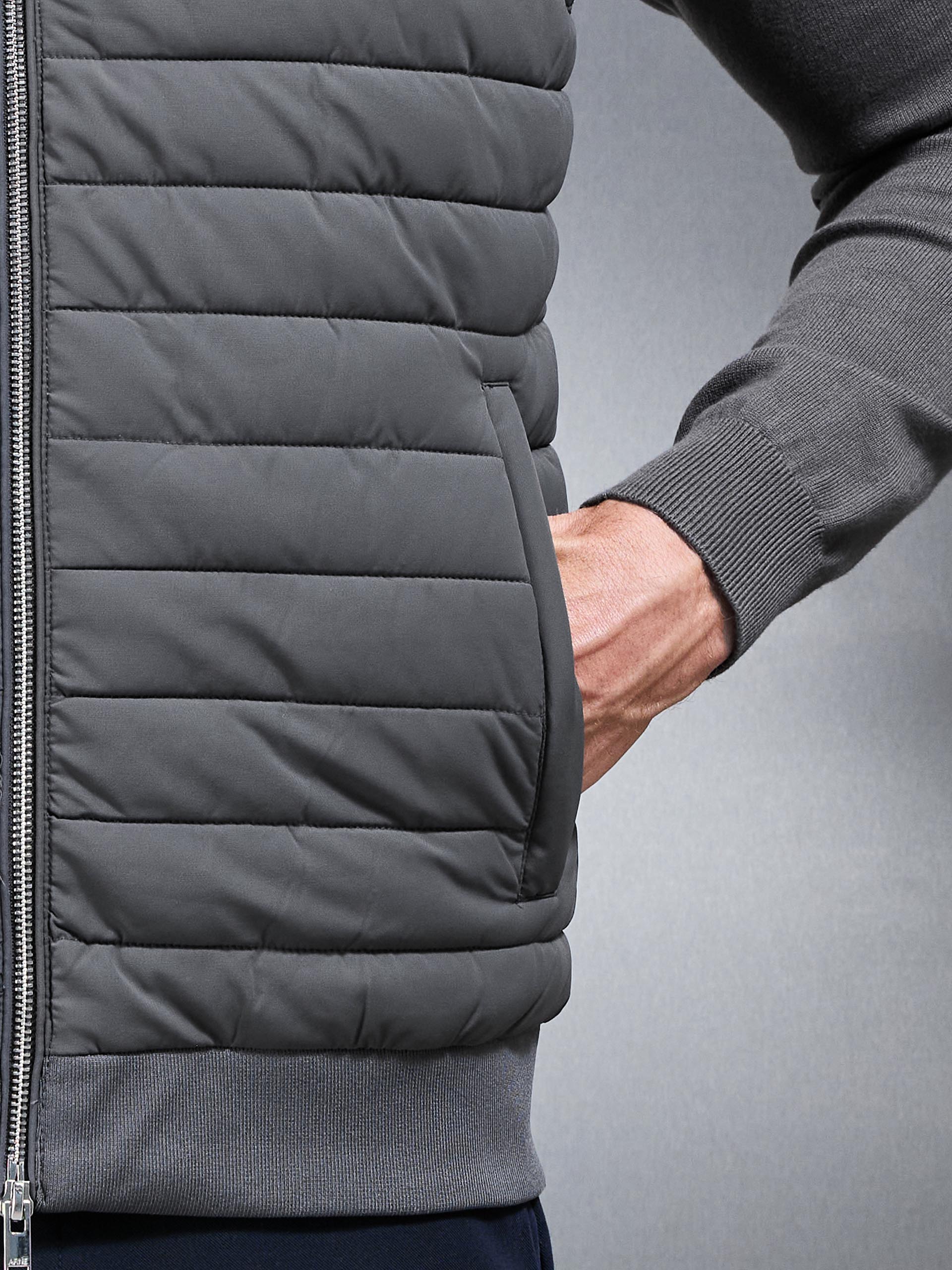 Hybrid Quilted Gilet in Grey - Image 3